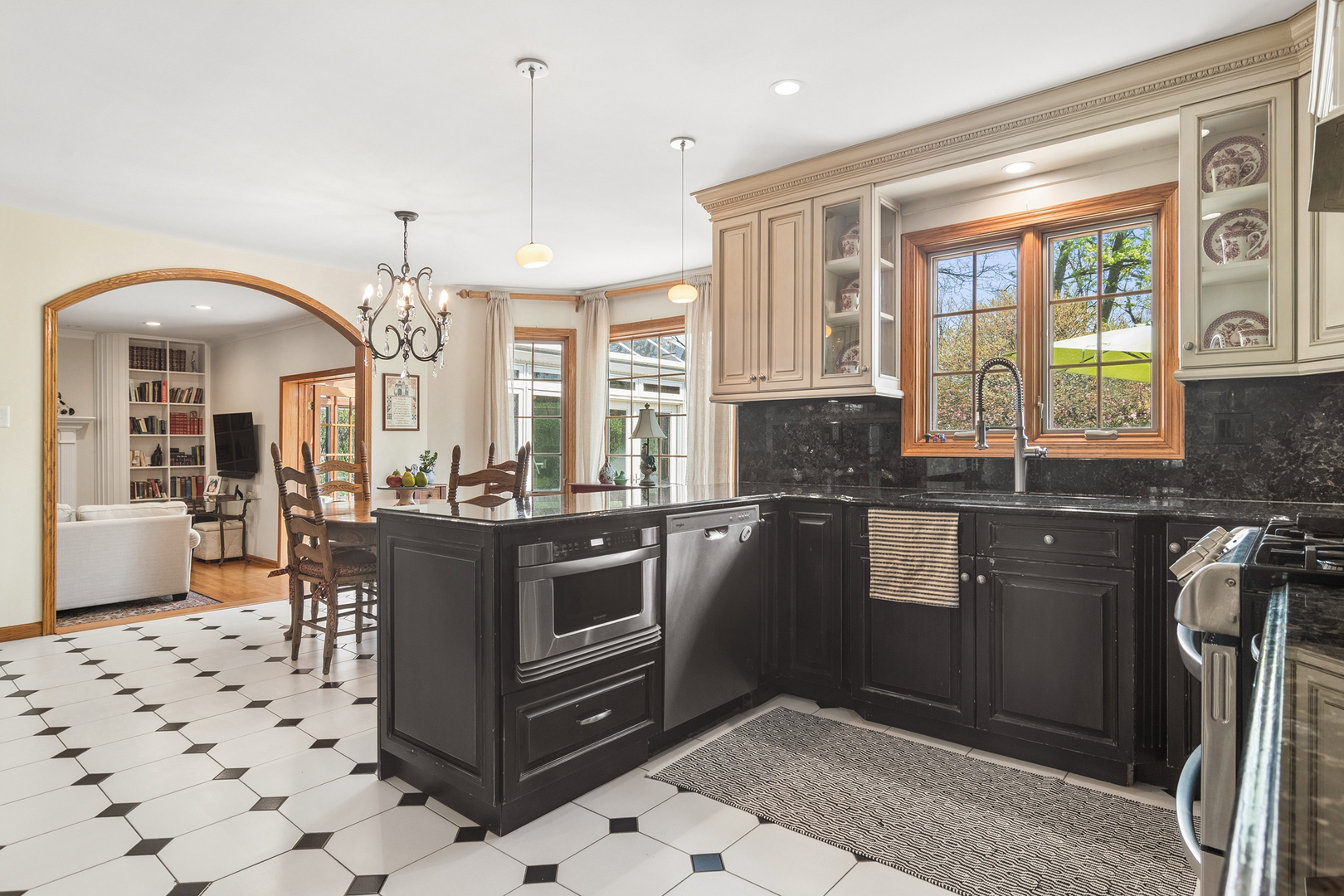 803 Waltz Court, Prospect Heights, IL 60070