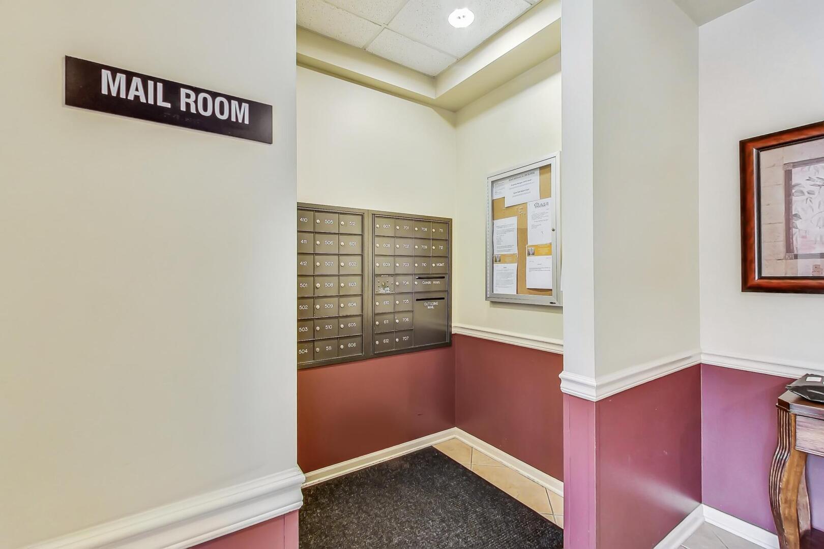 390 S Western Avenue #201, Des Plaines, IL 60016