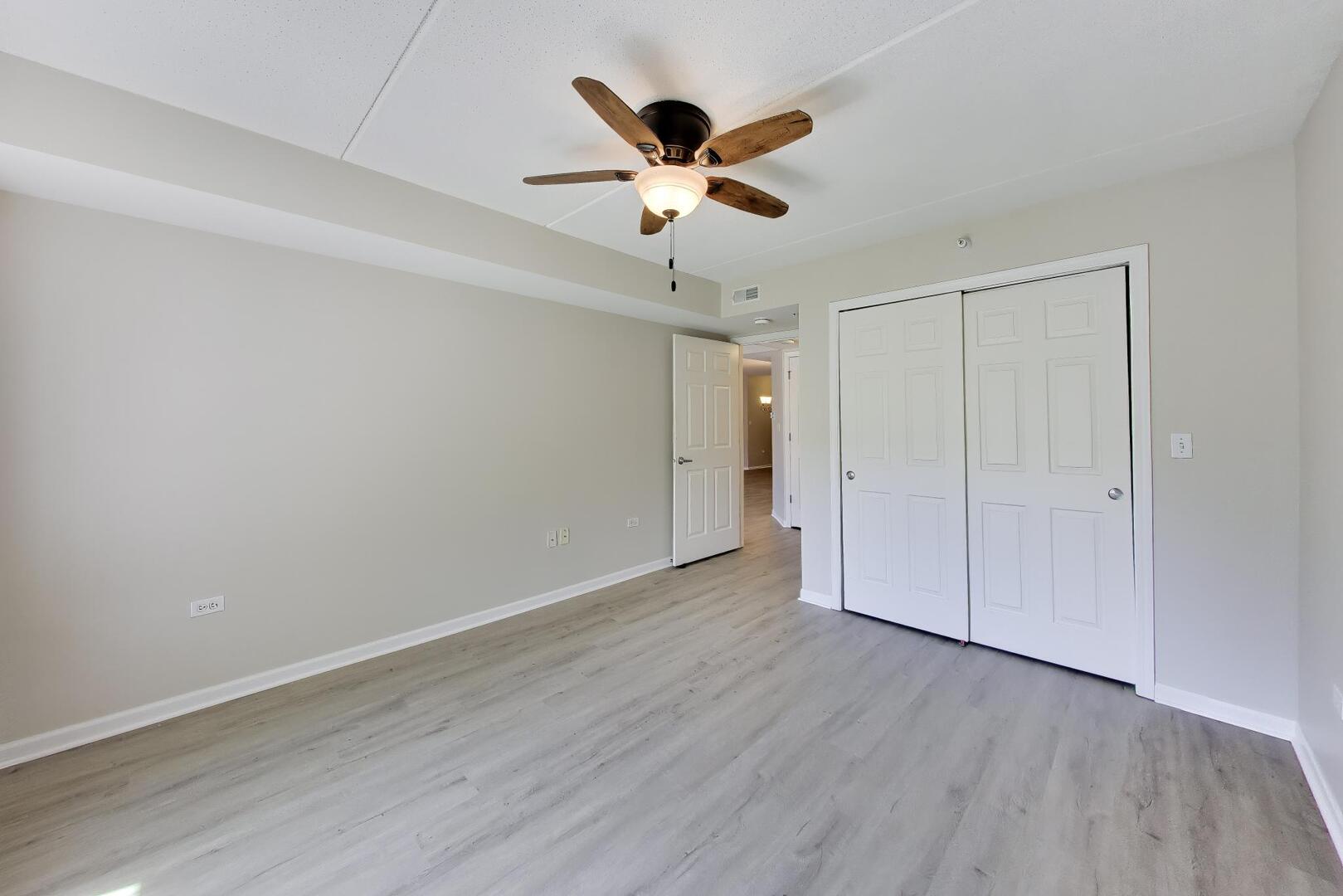 390 S Western Avenue #201, Des Plaines, IL 60016