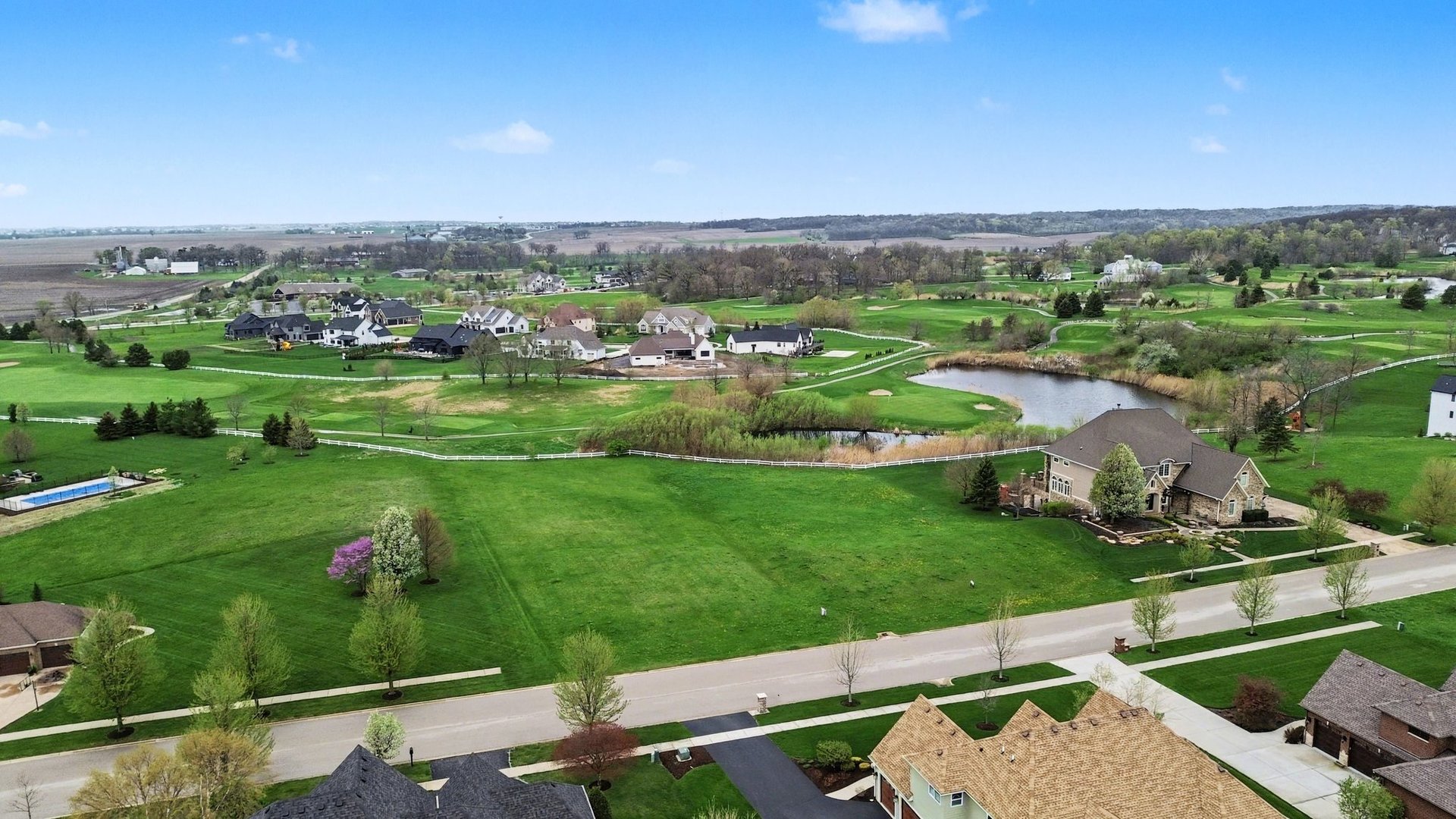 7633 Fairway Drive, Yorkville, IL 60560