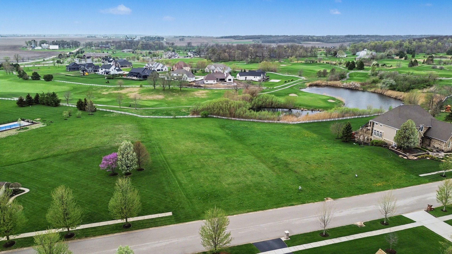 7633 Fairway Drive, Yorkville, IL 60560