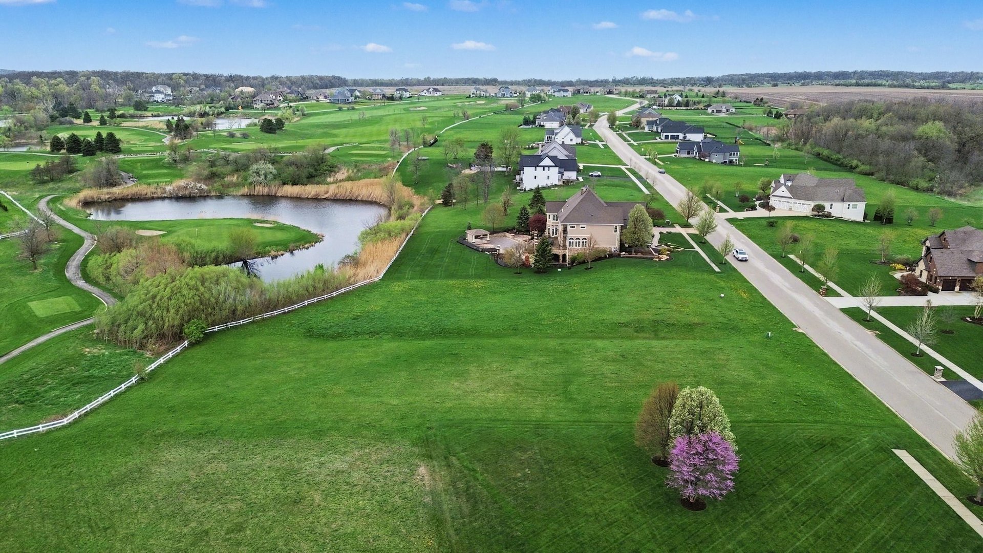 7633 Fairway Drive, Yorkville, IL 60560