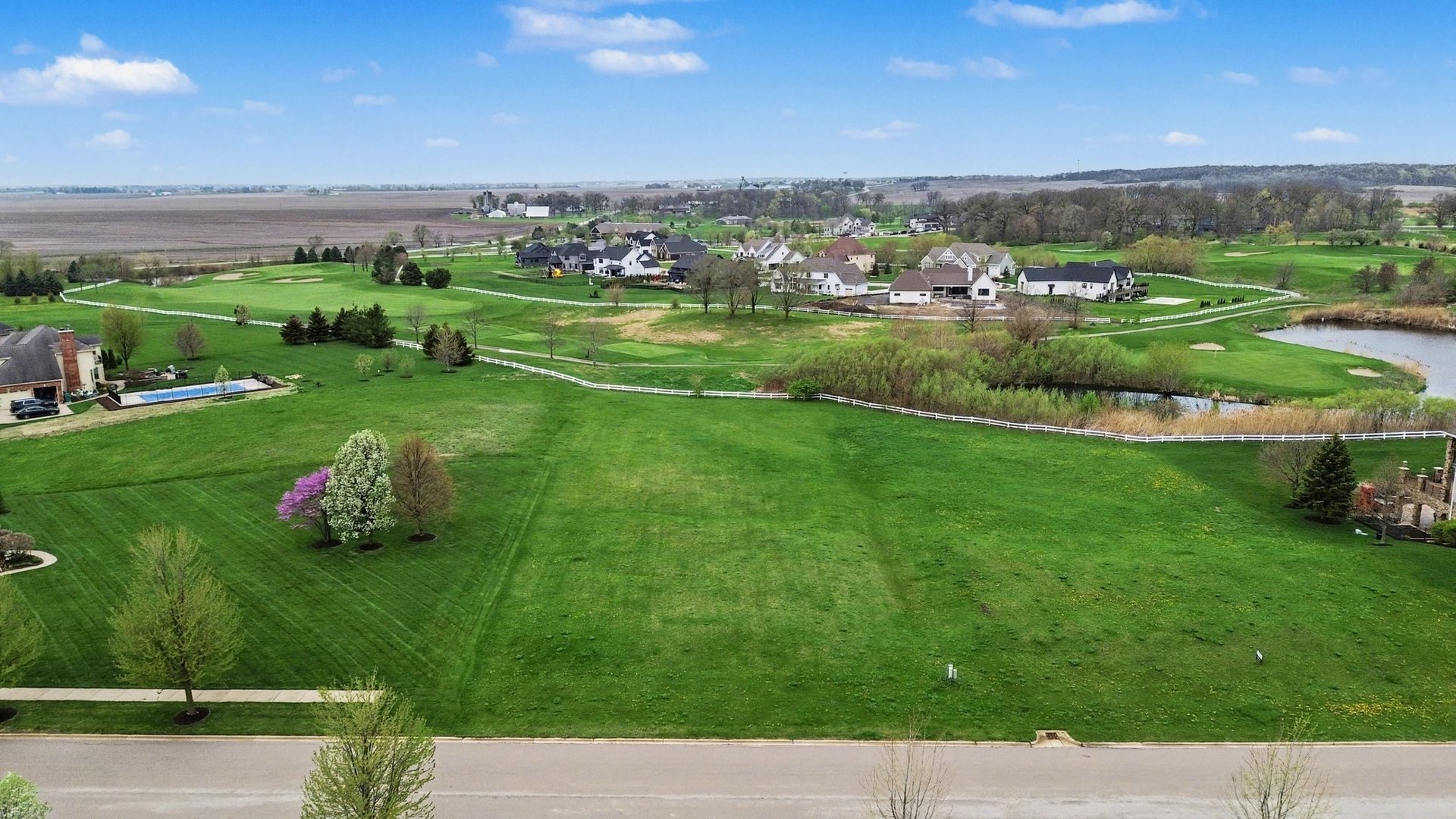 7633 Fairway Drive, Yorkville, IL 60560