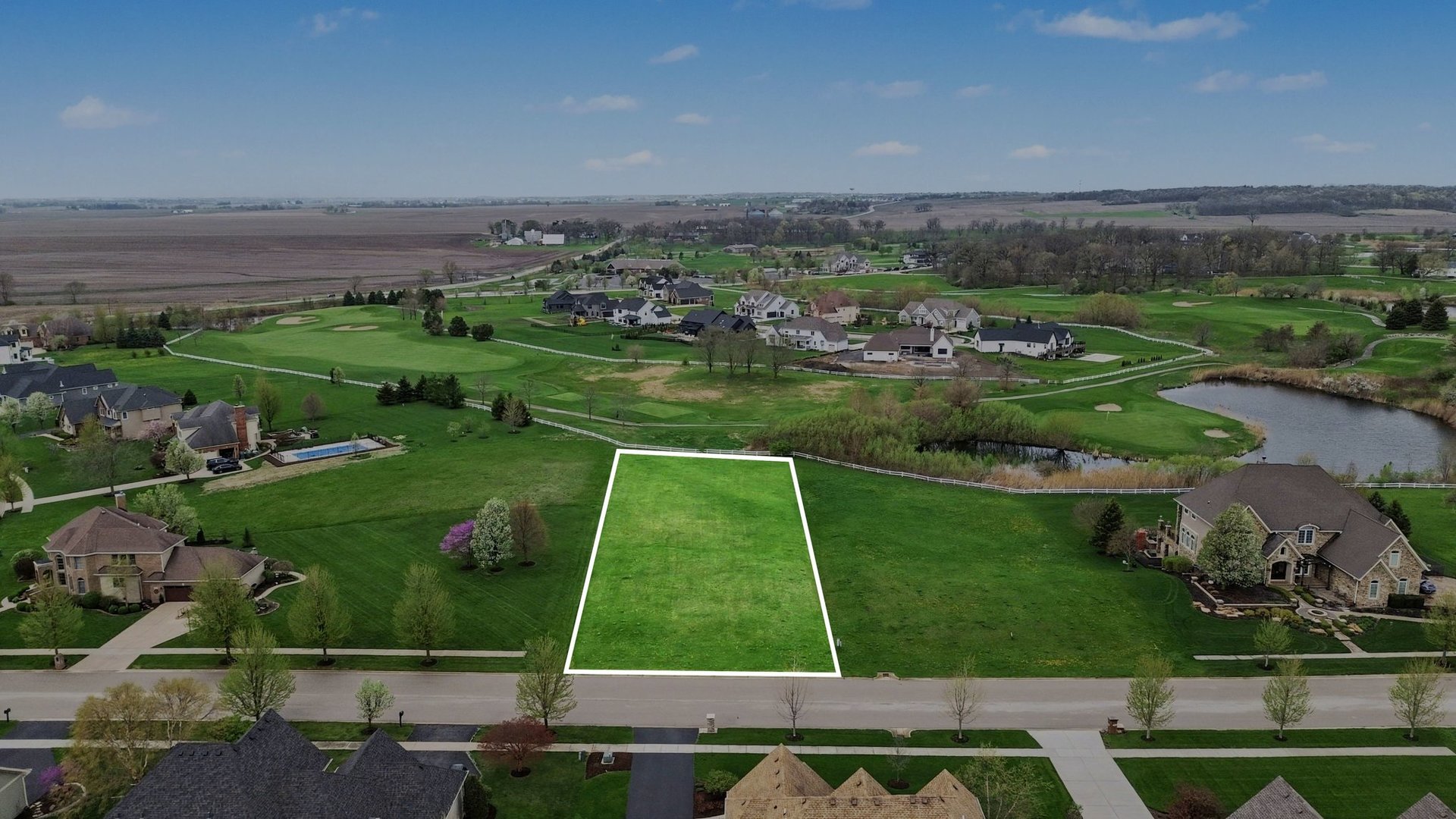 7633 Fairway Drive, Yorkville, IL 60560