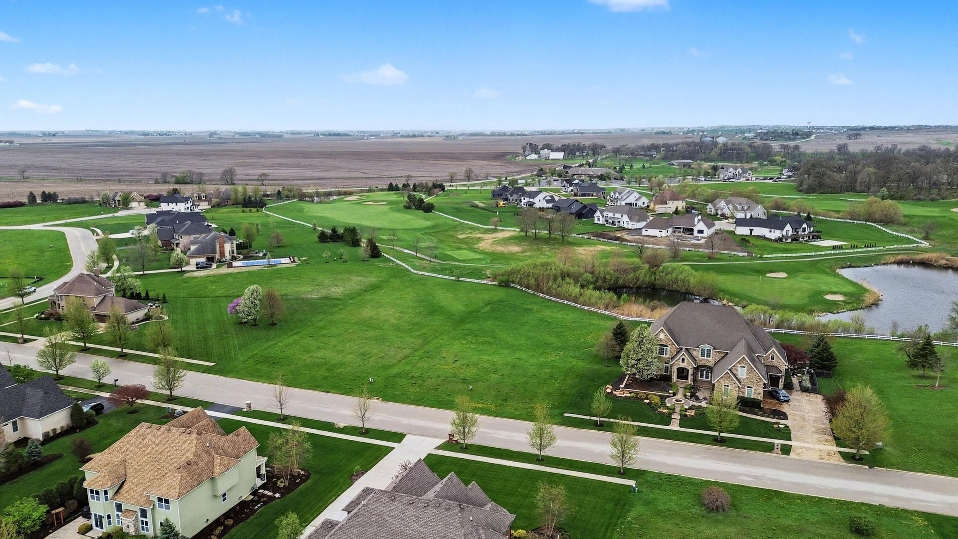 7633 Fairway Drive, Yorkville, IL 60560