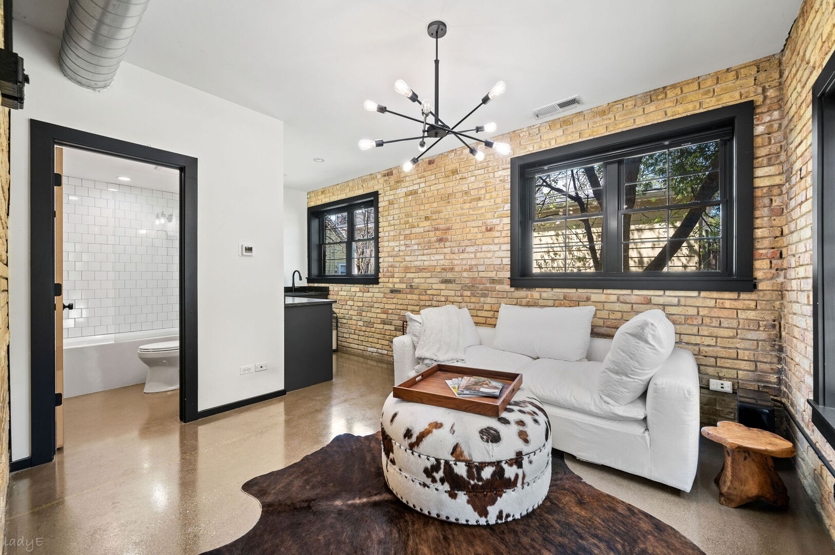 1619 McGovern Avenue, Highland Park, IL 60035