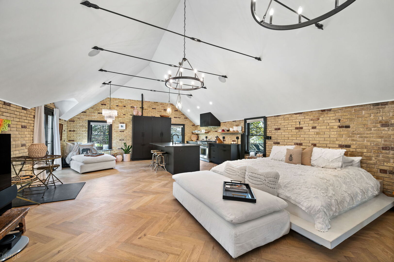 1619 McGovern Avenue, Highland Park, IL 60035