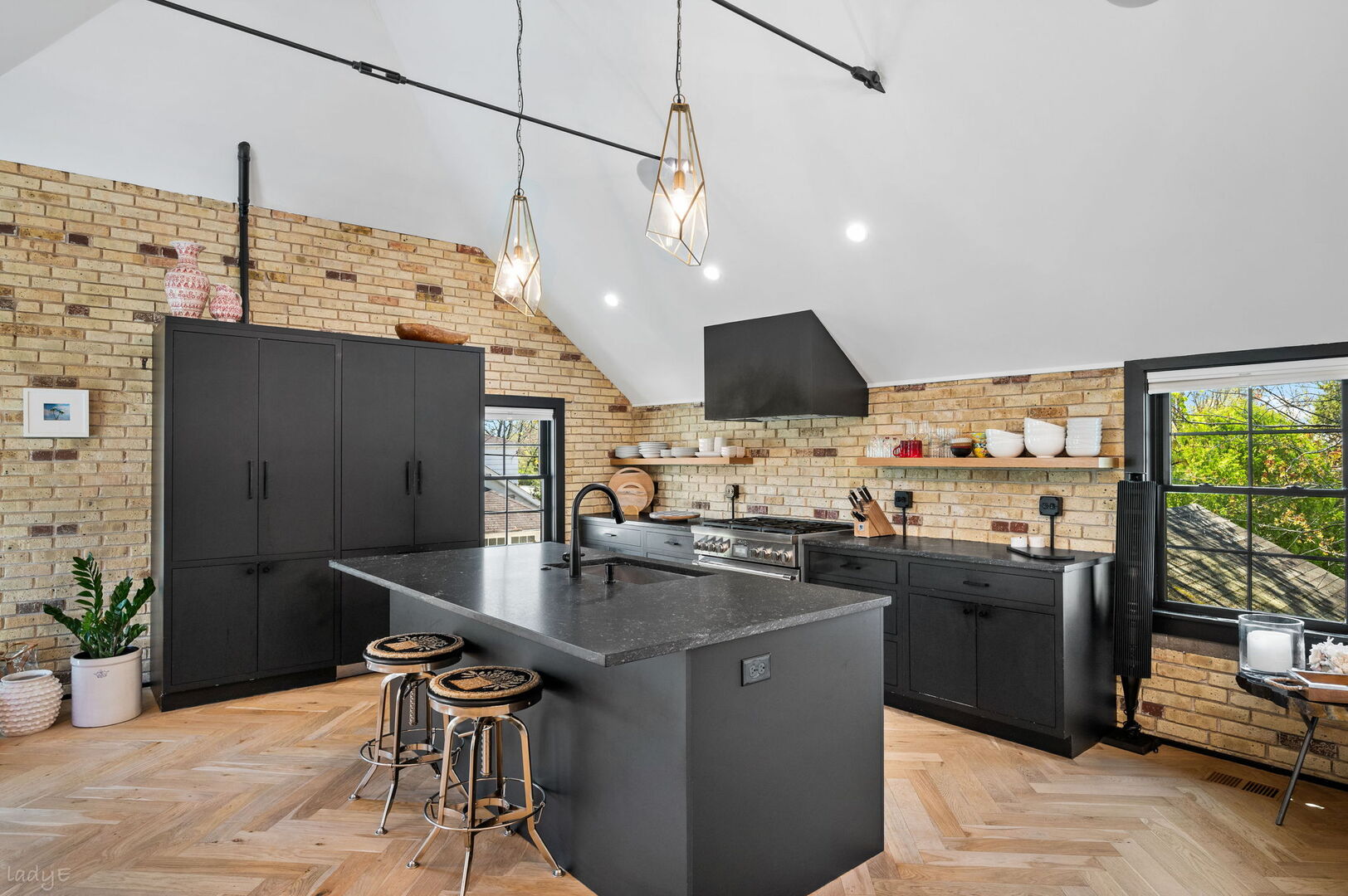 1619 McGovern Avenue, Highland Park, IL 60035