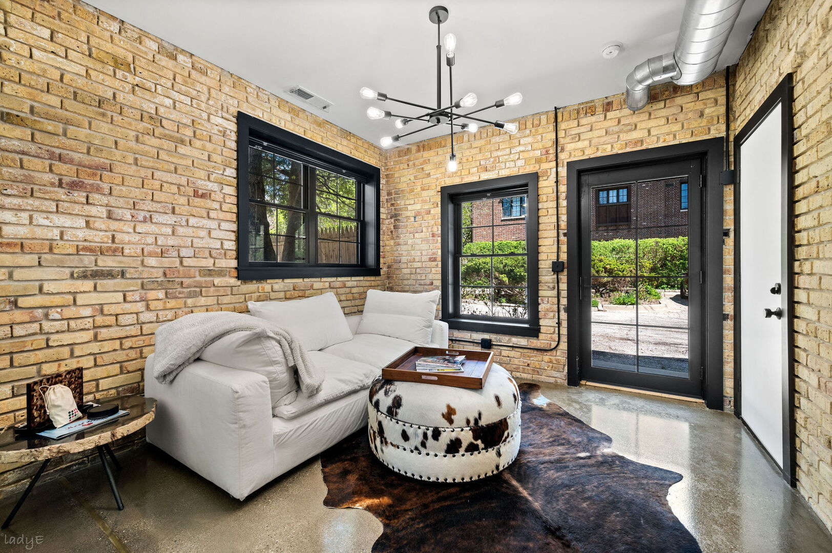 1619 McGovern Avenue, Highland Park, IL 60035