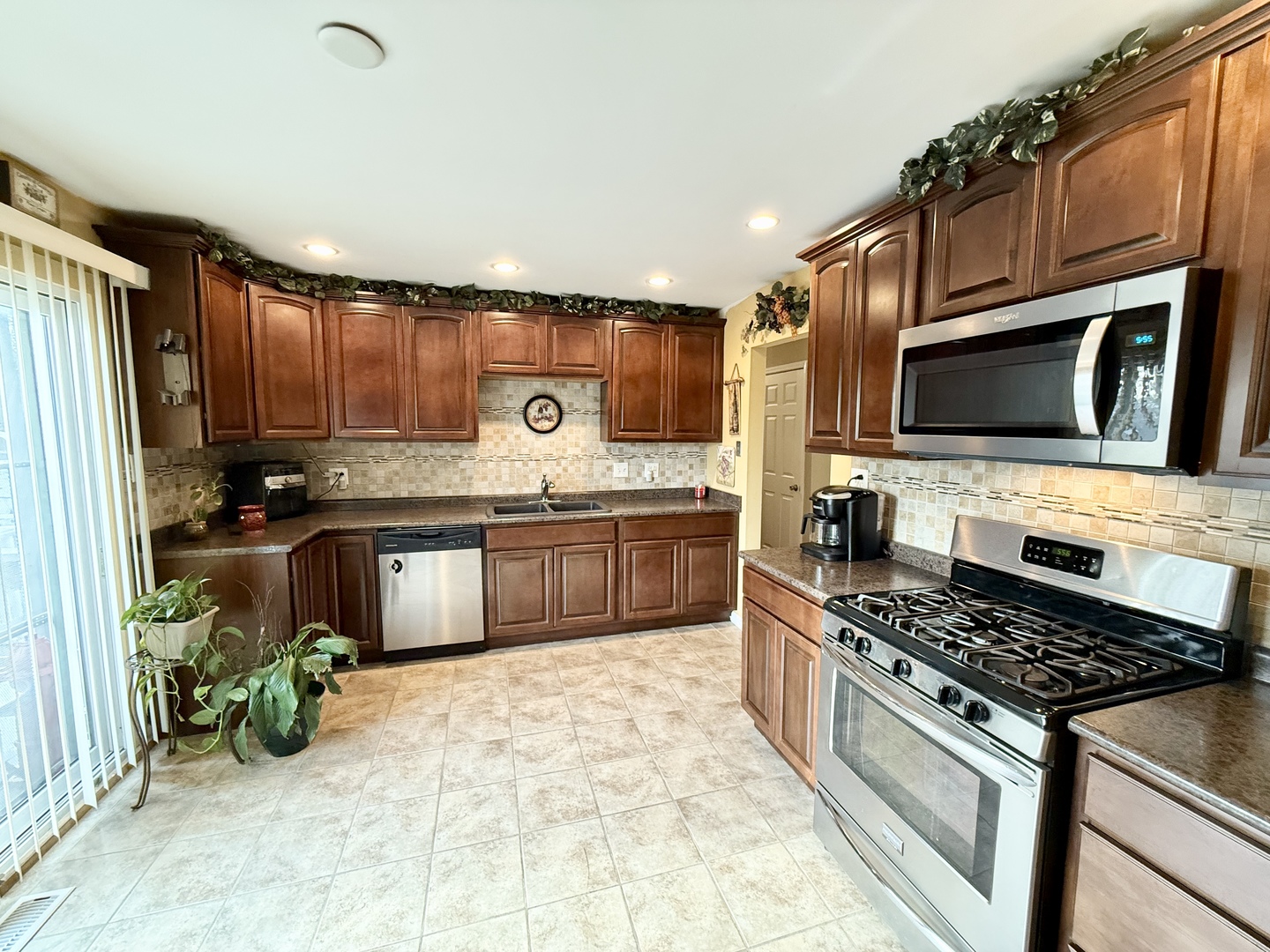 15218 Central Avenue, Oak Forest, IL 60452