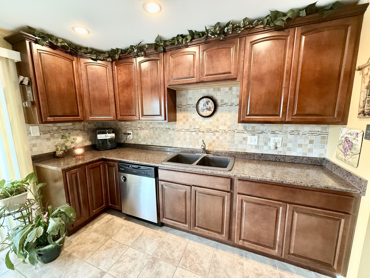 15218 Central Avenue, Oak Forest, IL 60452