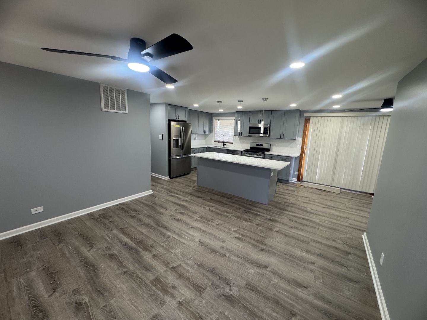 1310 Somerset Lane, Schaumburg, IL 60193