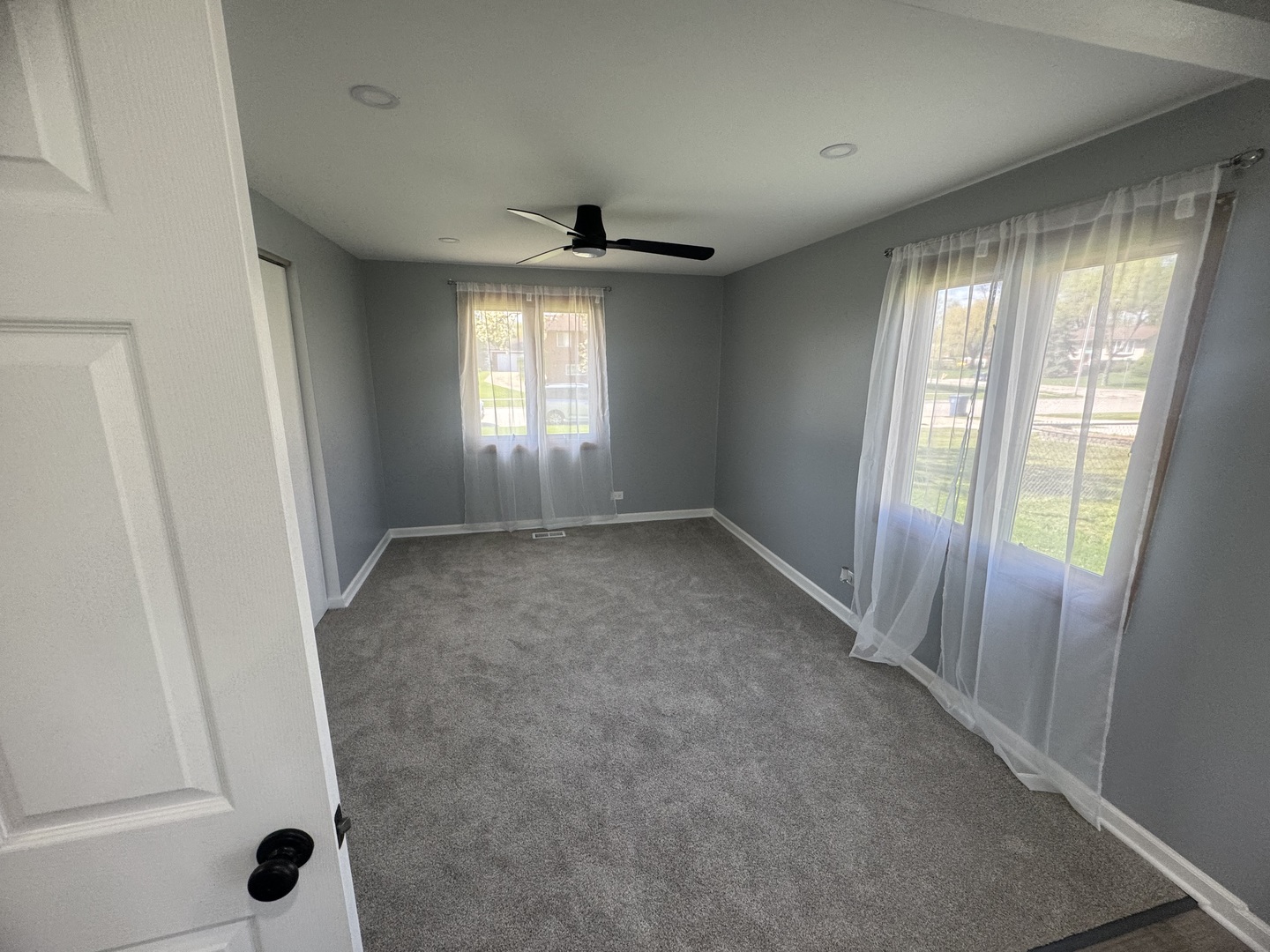 1310 Somerset Lane, Schaumburg, IL 60193