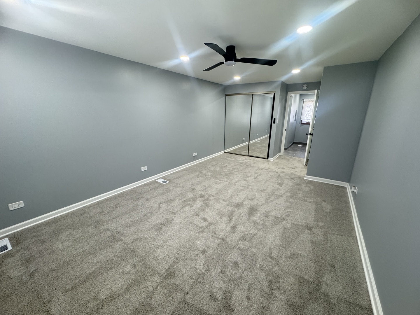 1310 Somerset Lane, Schaumburg, IL 60193