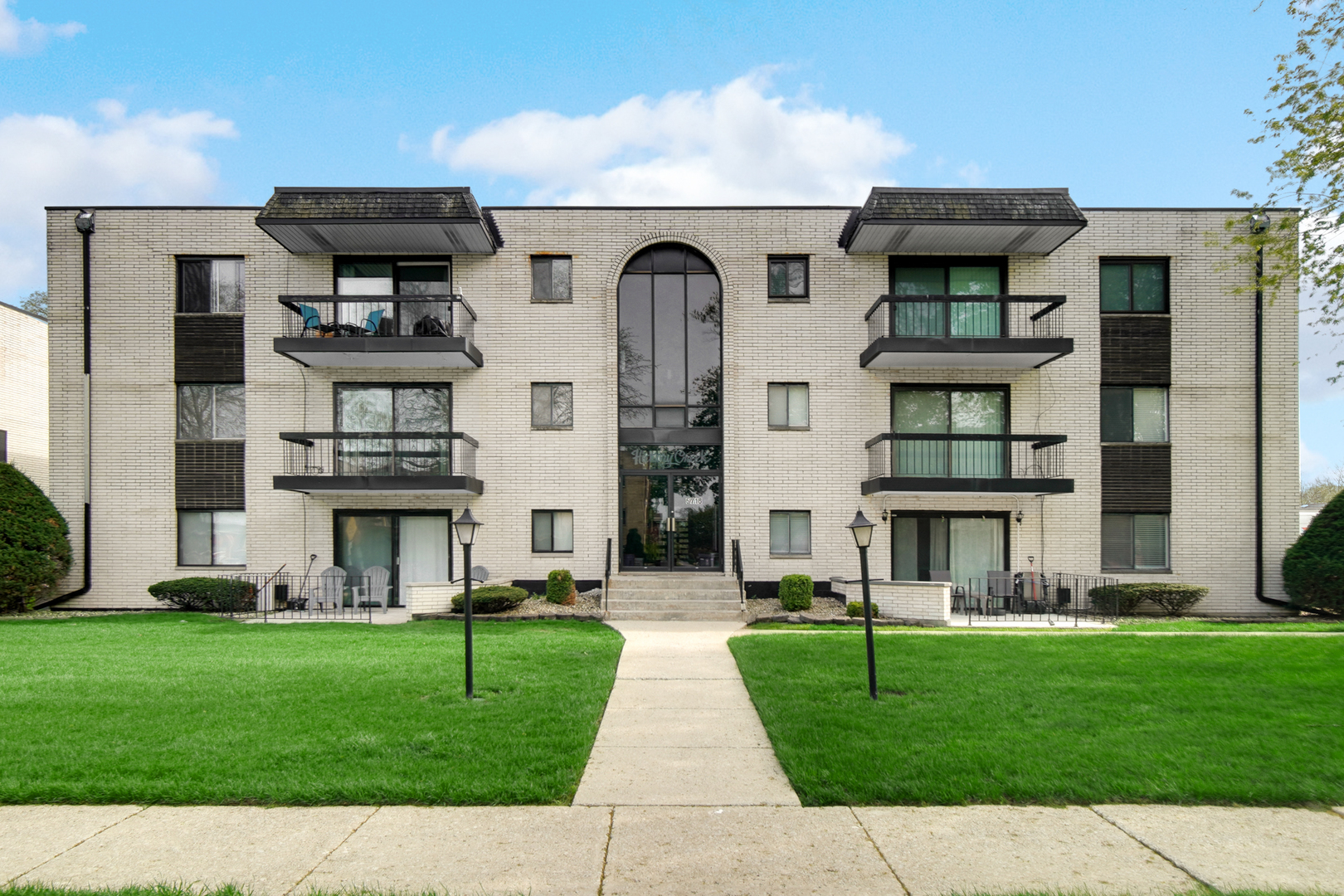 5715 129th Street #1C, Crestwood, IL 60418