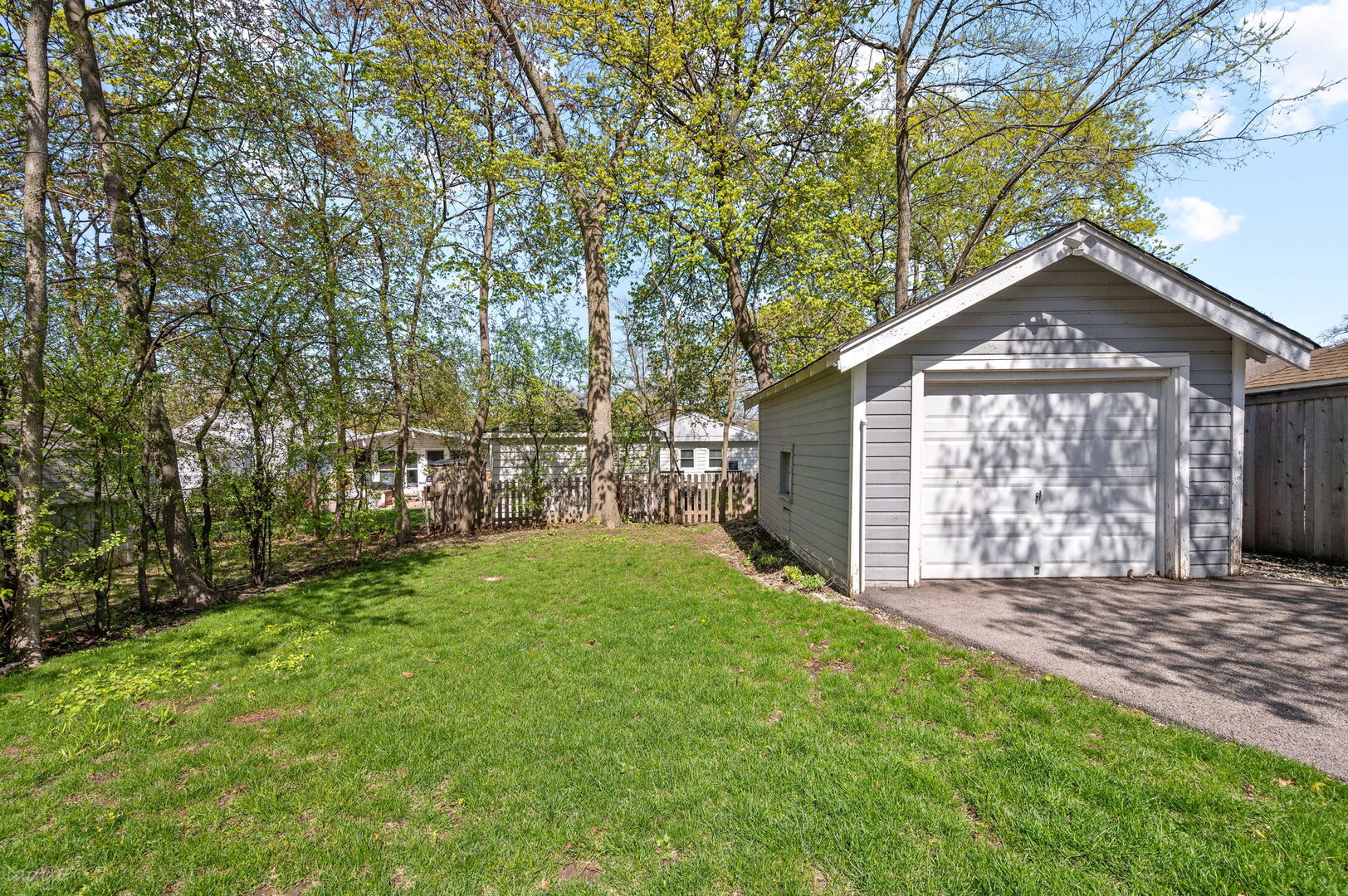 937 Pleasant Avenue, Highland Park, IL 60035