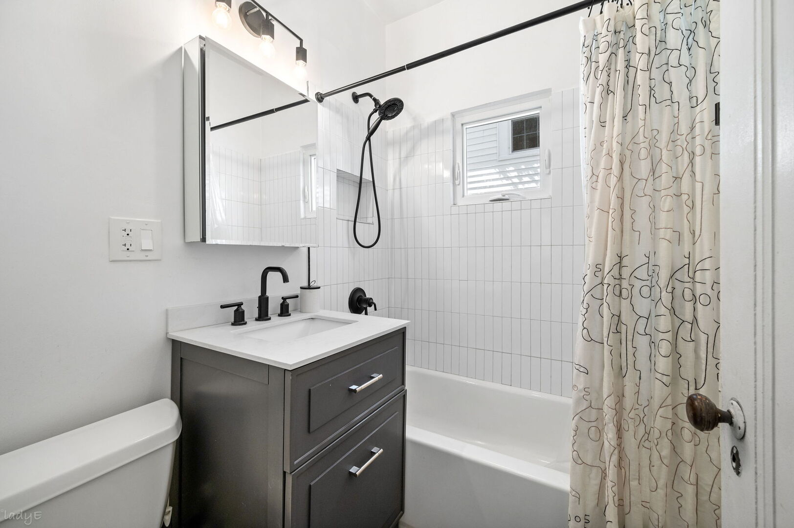 937 Pleasant Avenue, Highland Park, IL 60035