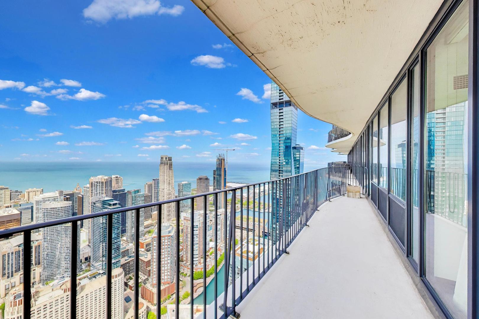 225 N Columbus Drive #7702, Chicago, IL 60601