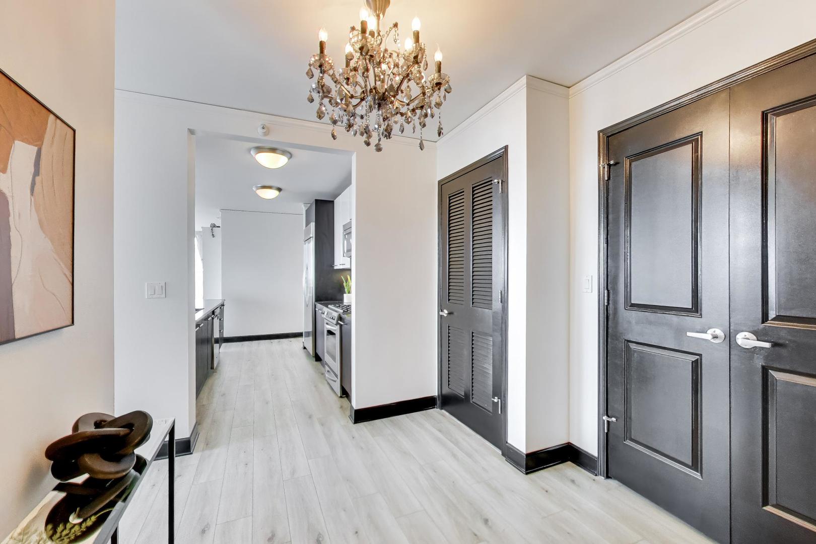 225 N Columbus Drive #7702, Chicago, IL 60601