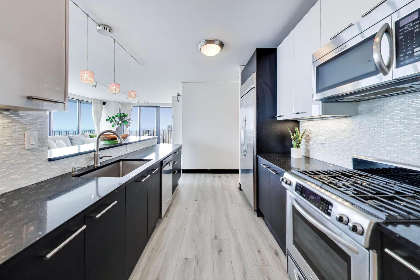 225 N Columbus Drive #7702, Chicago, IL 60601