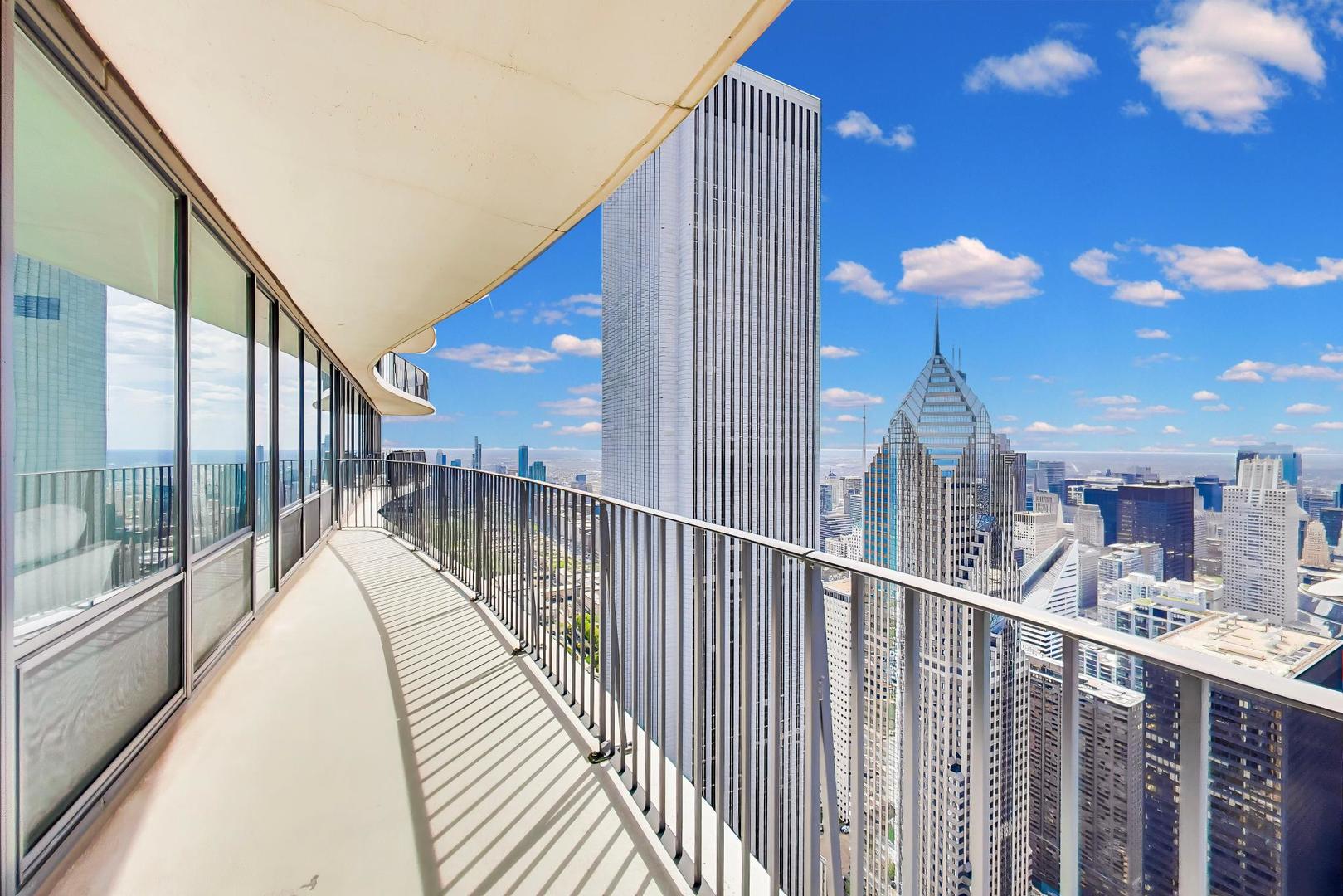 225 N Columbus Drive #7702, Chicago, IL 60601