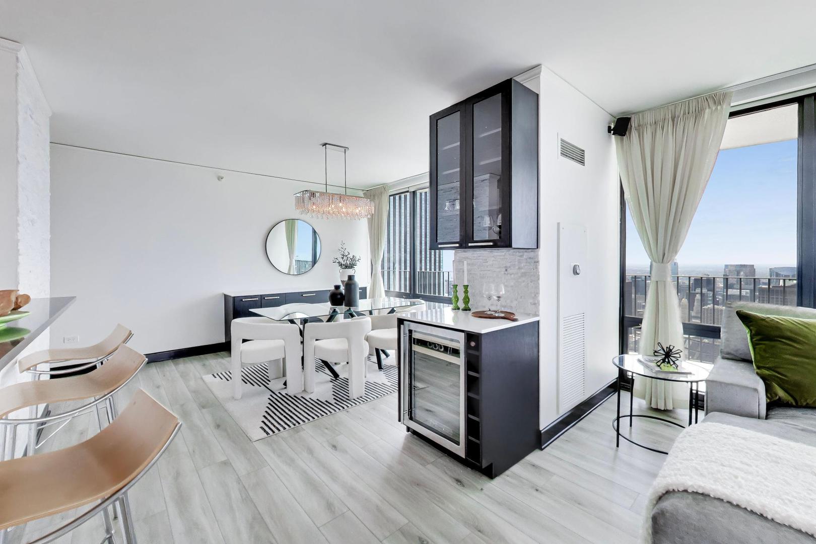 225 N Columbus Drive #7702, Chicago, IL 60601