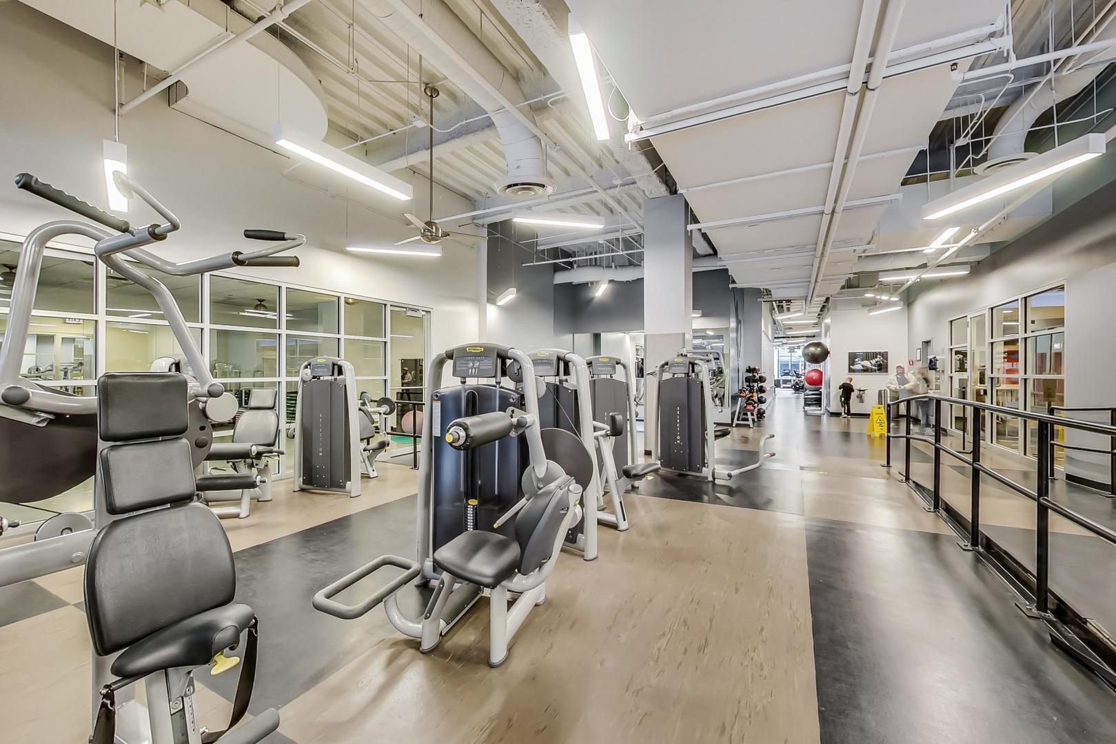 225 N Columbus Drive #7702, Chicago, IL 60601