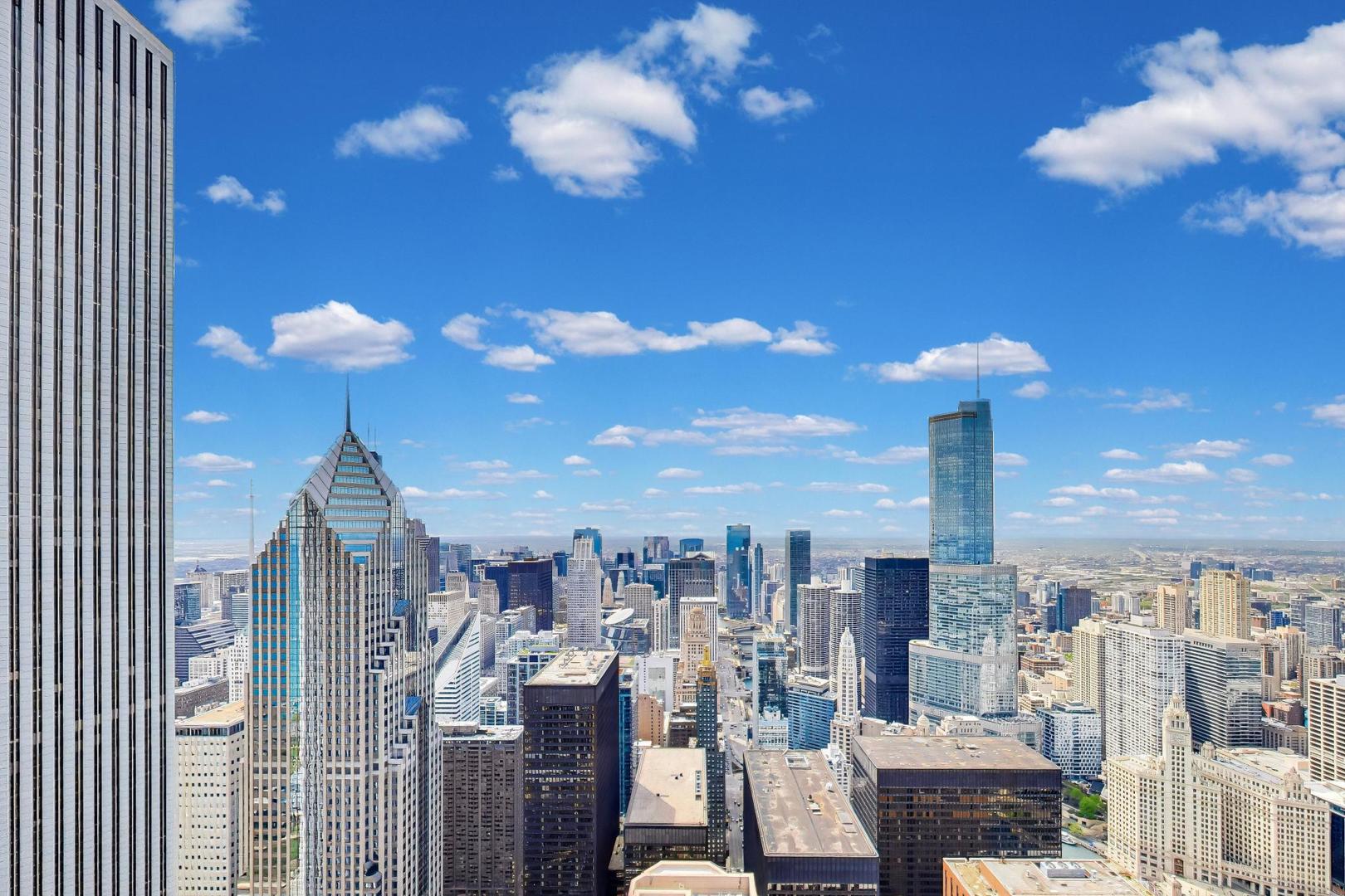 225 N Columbus Drive #7702, Chicago, IL 60601