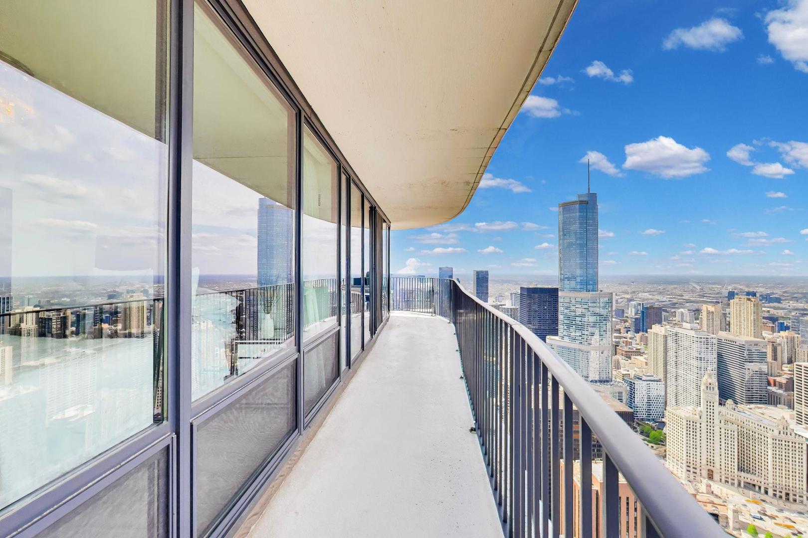 225 N Columbus Drive #7702, Chicago, IL 60601