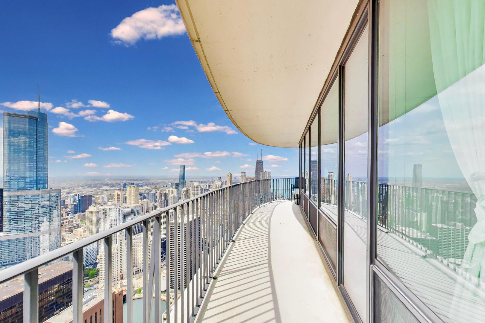 225 N Columbus Drive #7702, Chicago, IL 60601