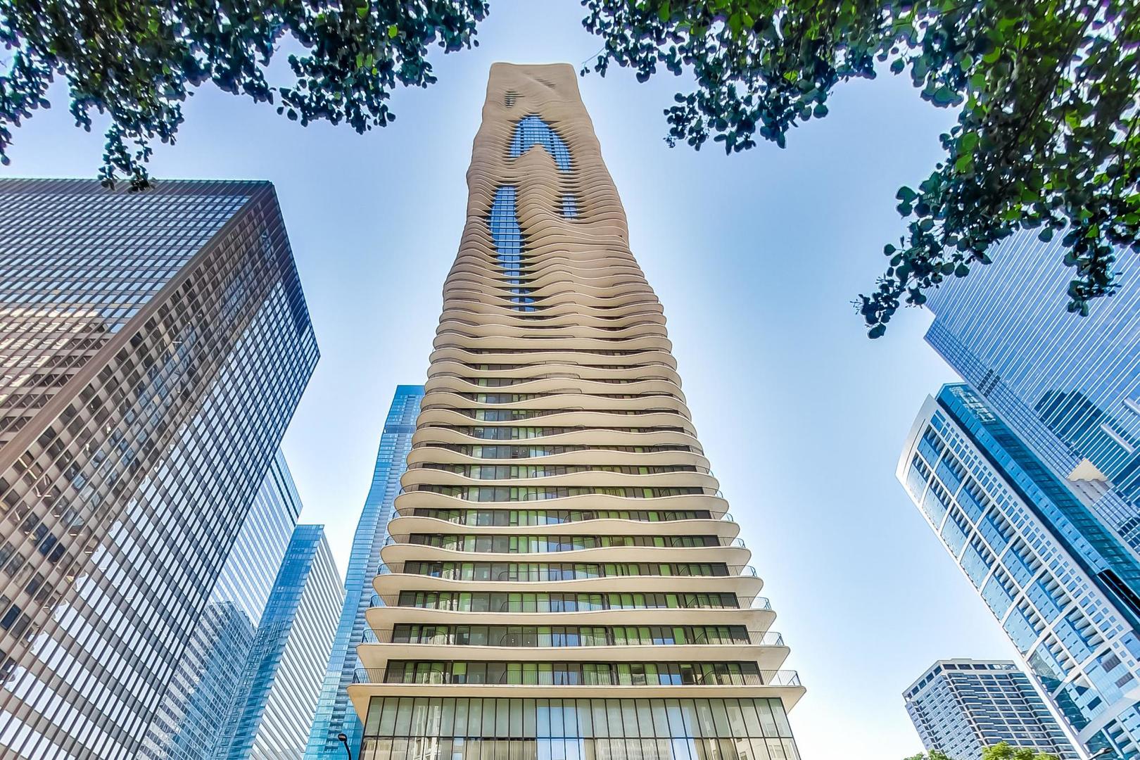 225 N Columbus Drive #7702, Chicago, IL 60601