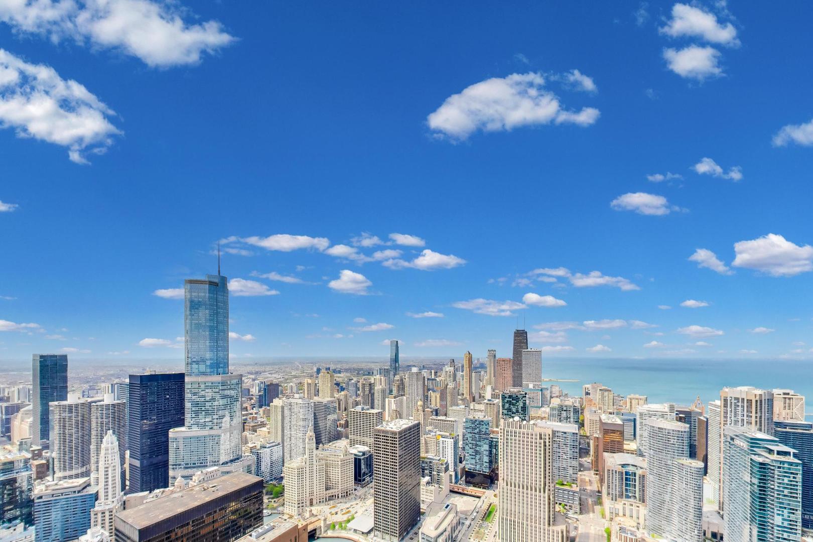 225 N Columbus Drive #7702, Chicago, IL 60601