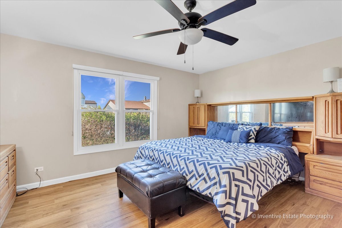 111 Brookside Drive, Glendale Heights, IL 60139