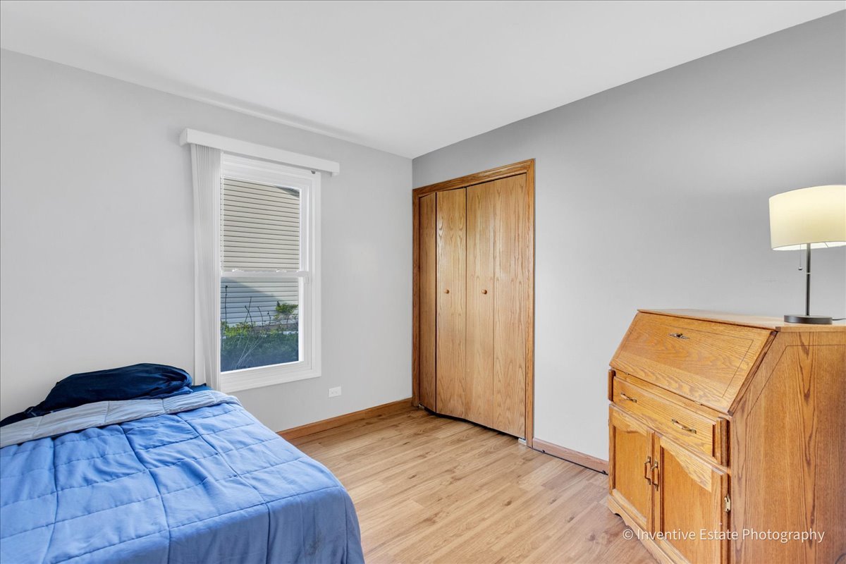 111 Brookside Drive, Glendale Heights, IL 60139