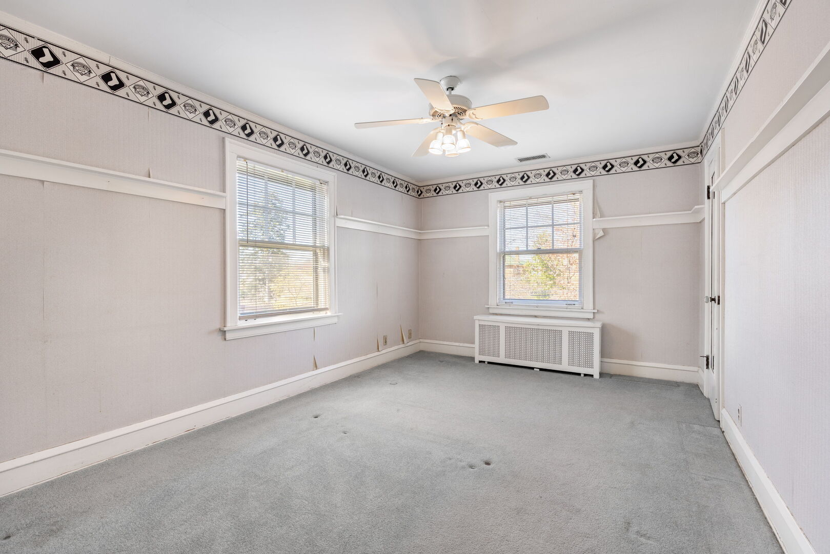 921 Fair Oaks Avenue, Oak Park, IL 60302