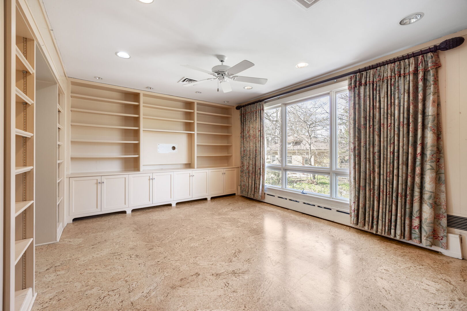 921 Fair Oaks Avenue, Oak Park, IL 60302