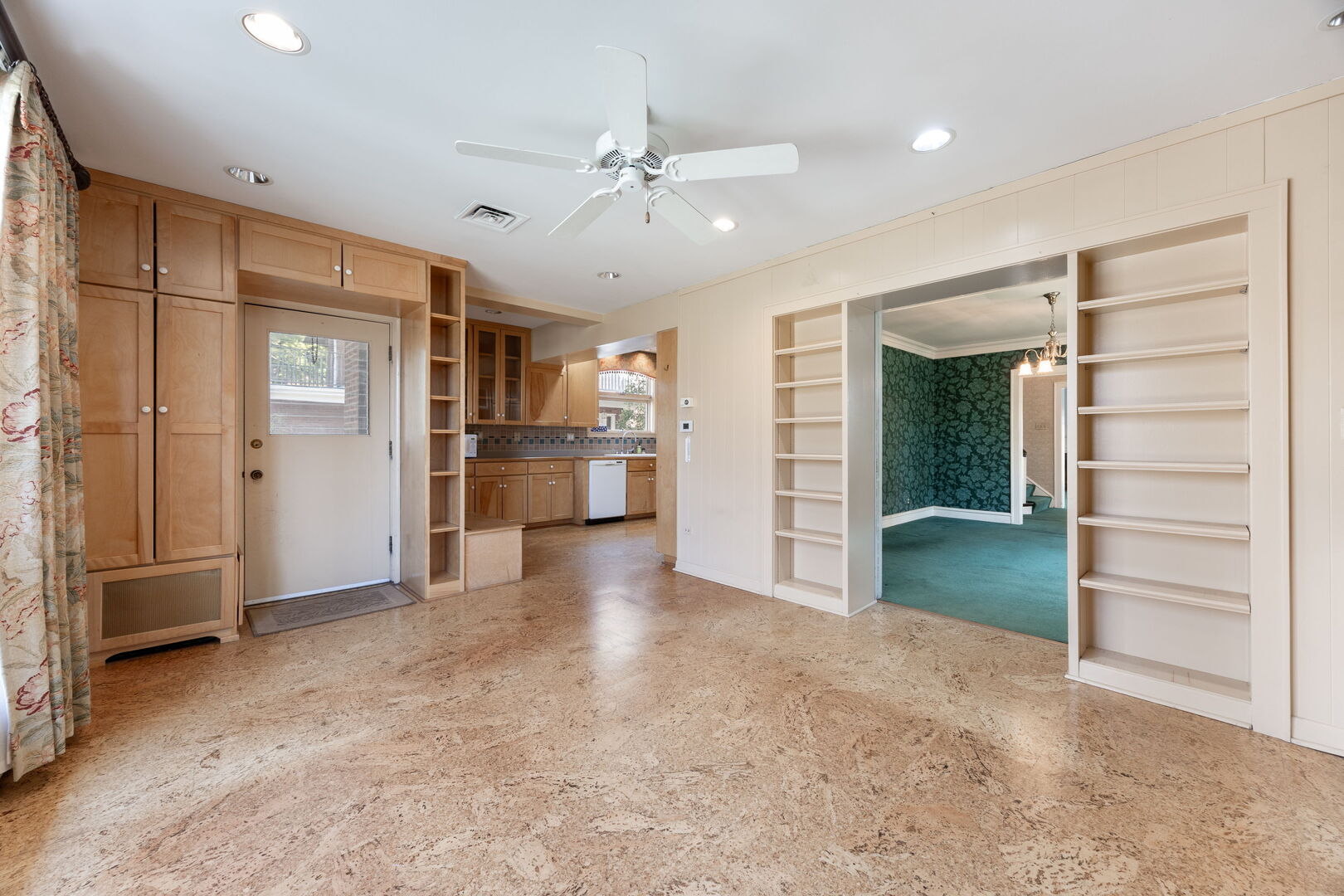 921 Fair Oaks Avenue, Oak Park, IL 60302