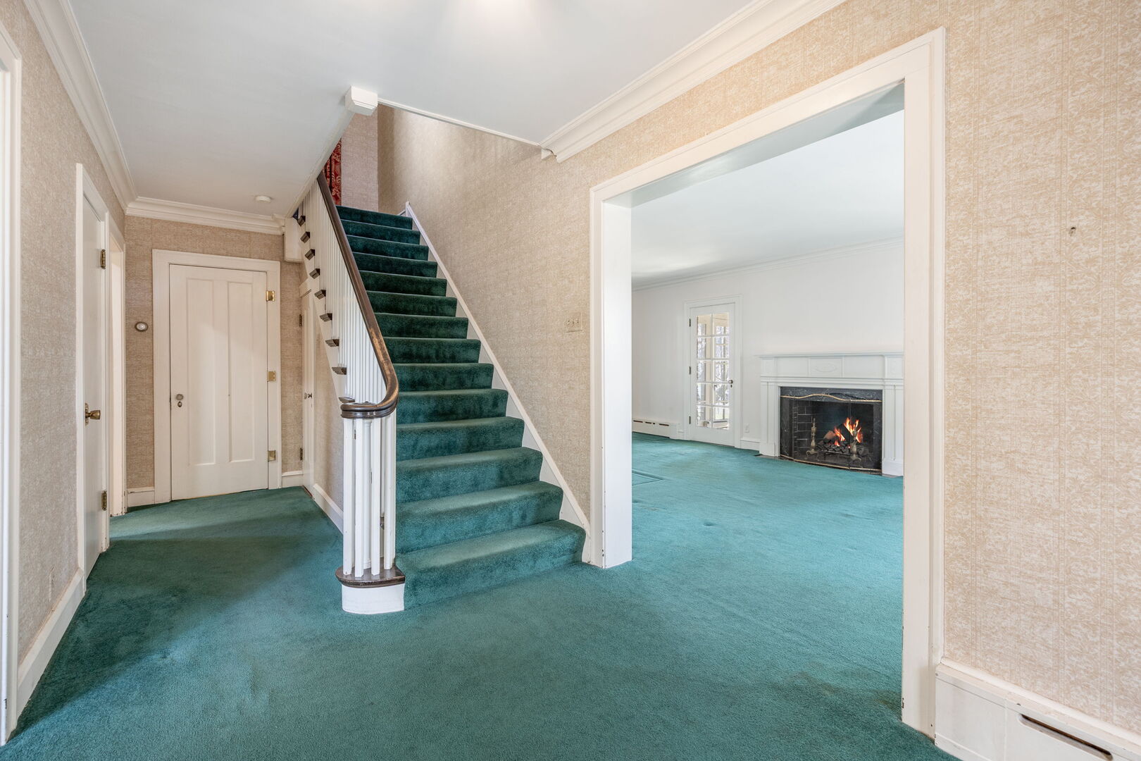 921 Fair Oaks Avenue, Oak Park, IL 60302