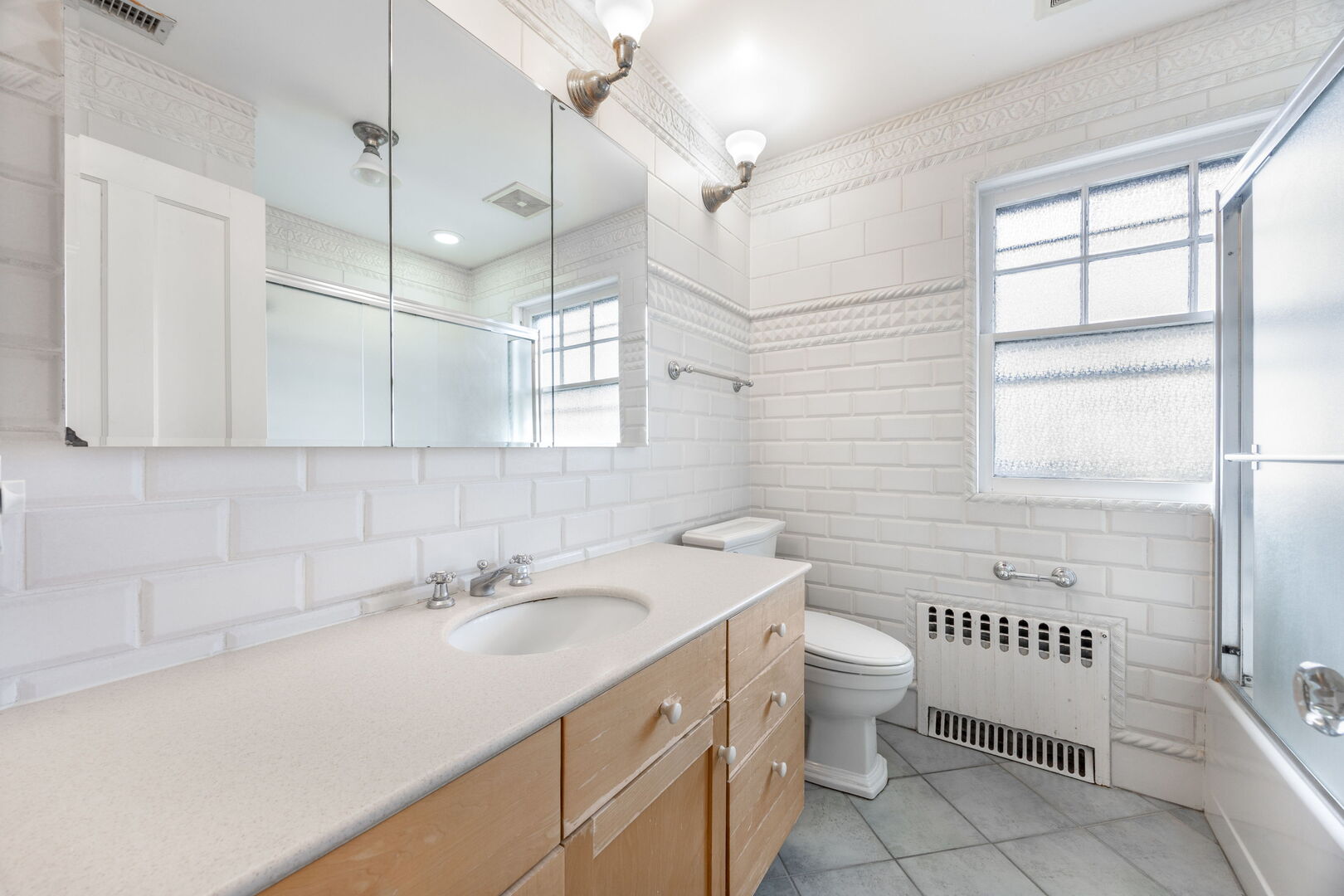 921 Fair Oaks Avenue, Oak Park, IL 60302