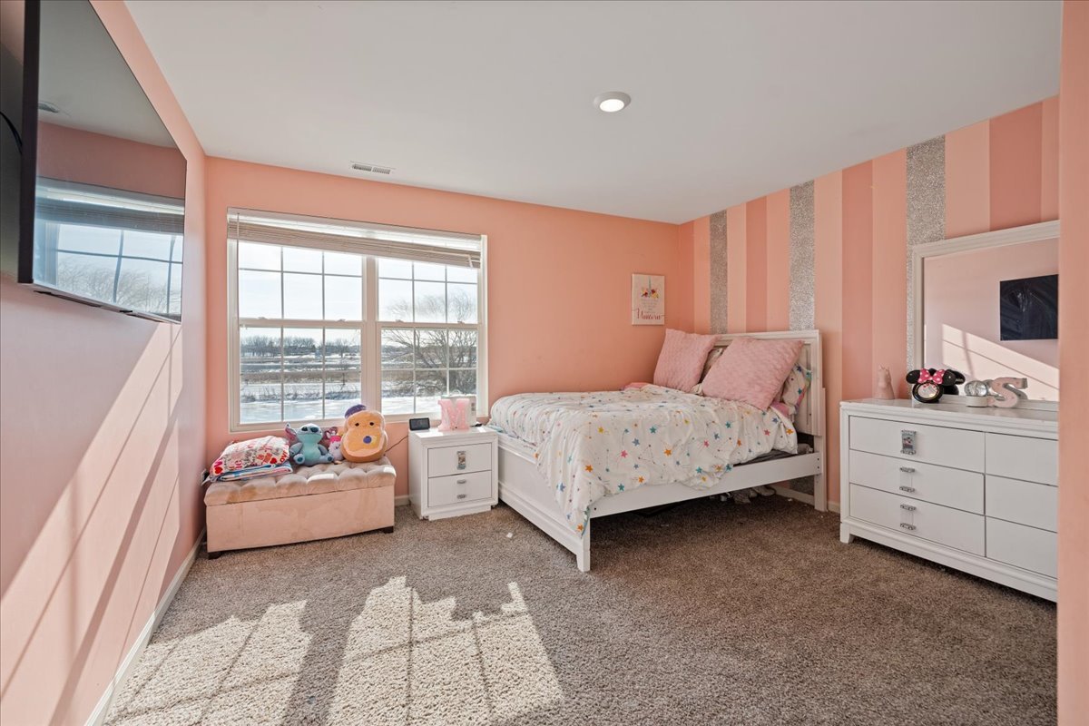 1814 Peyton Terrace, Shorewood, IL 60404