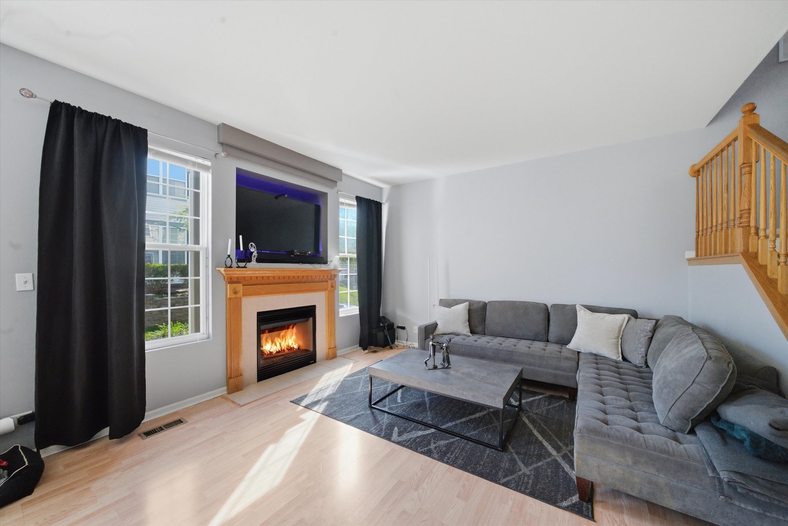 573 N Fox Trail, Round Lake, IL 60073