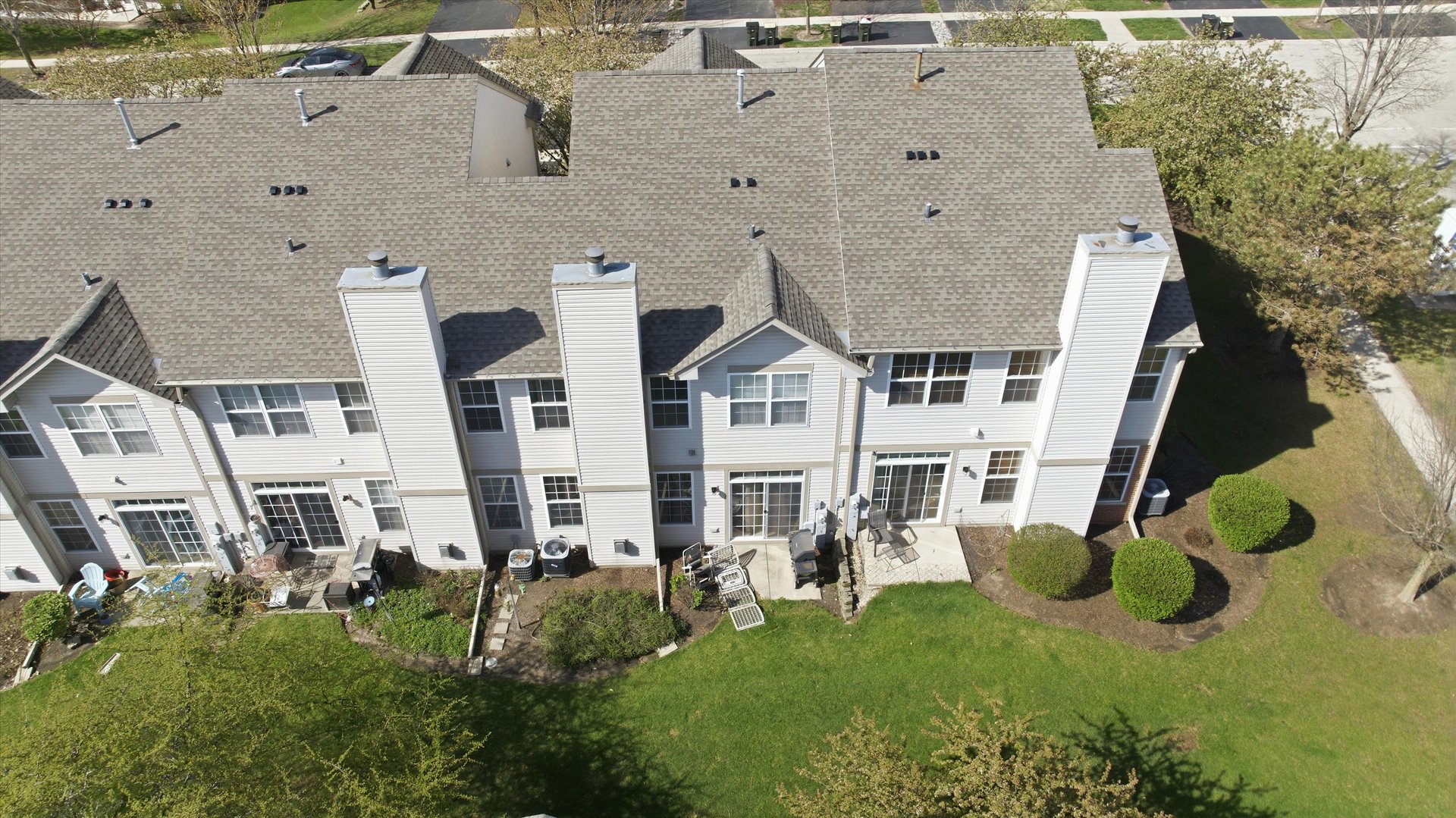 573 N Fox Trail, Round Lake, IL 60073