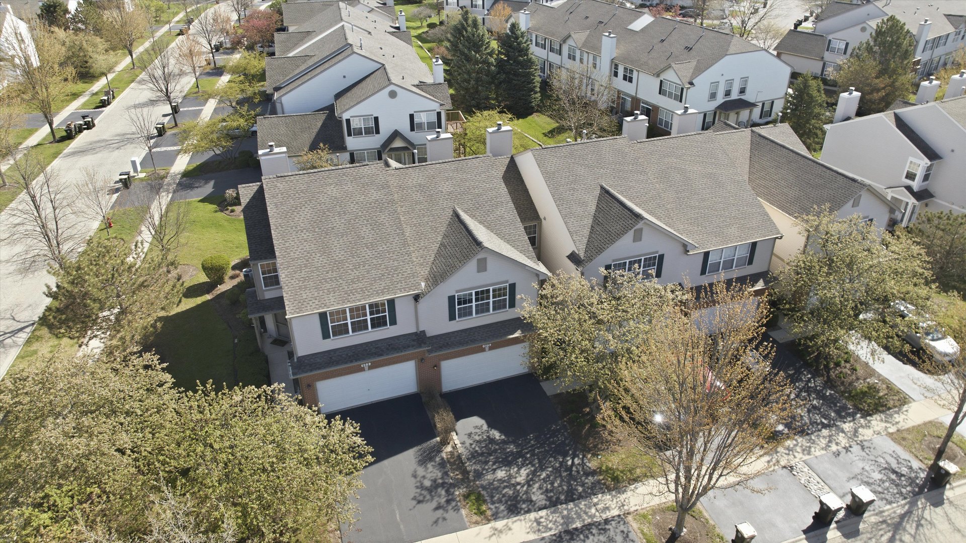 573 N Fox Trail, Round Lake, IL 60073