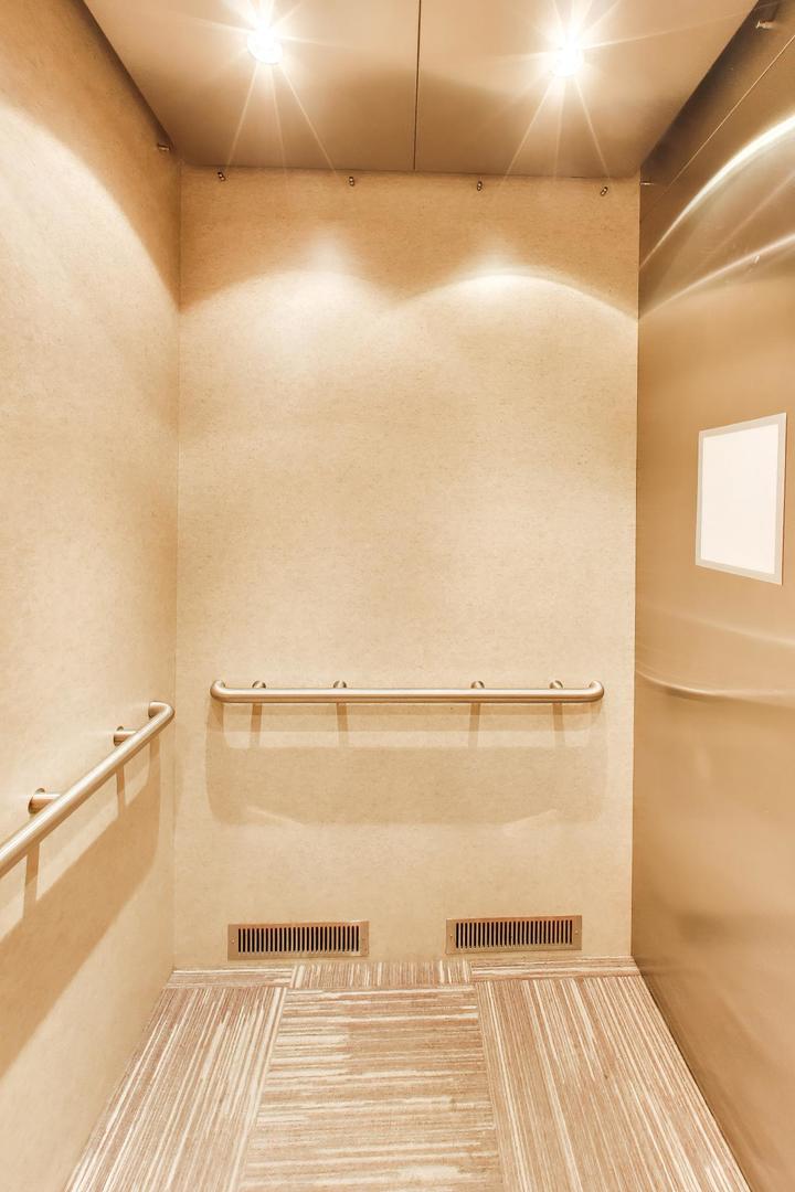 351 Town Place Circle #402, Buffalo Grove, IL 60089