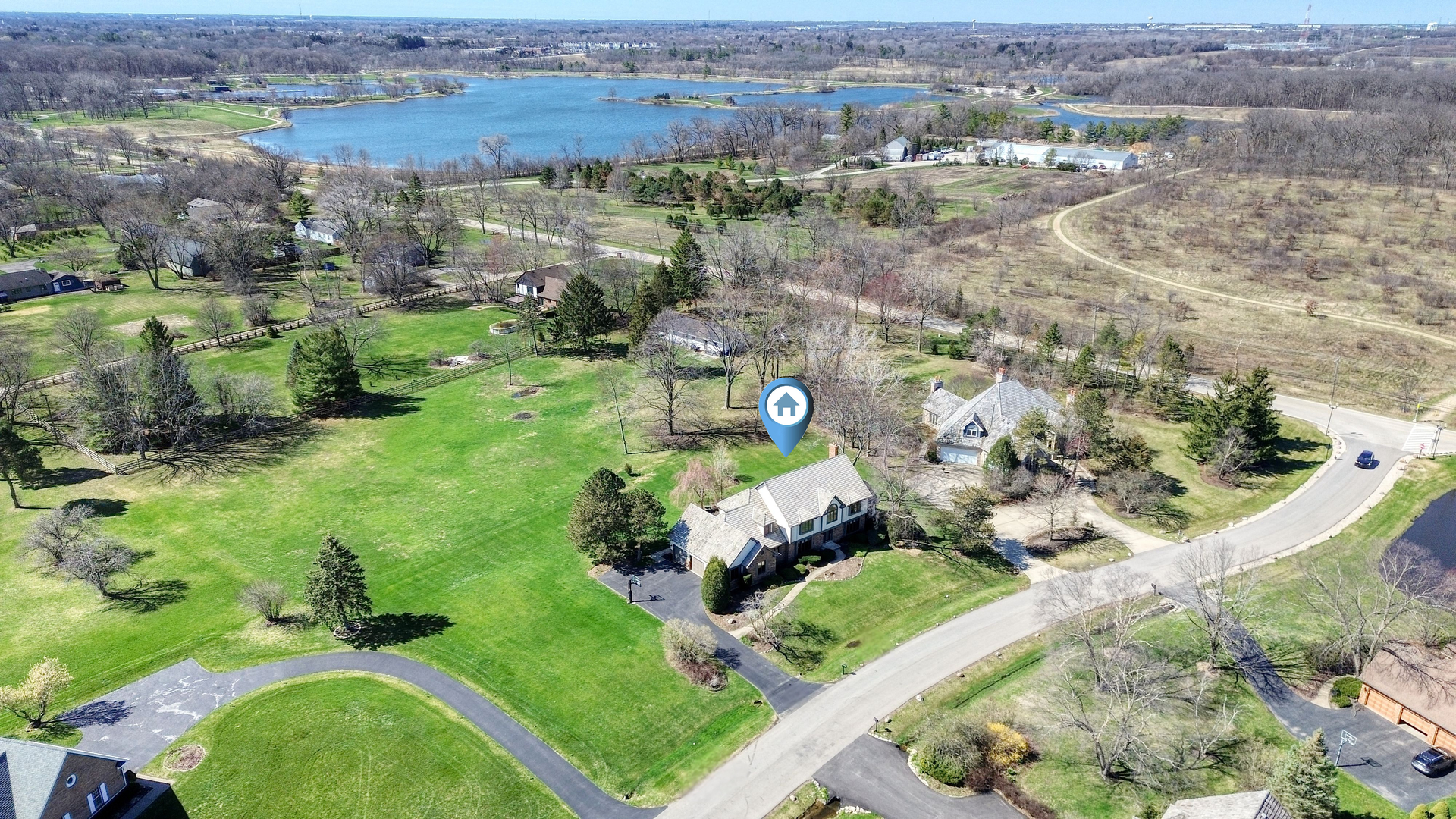 5681 River Park Drive, Libertyville, IL 60048