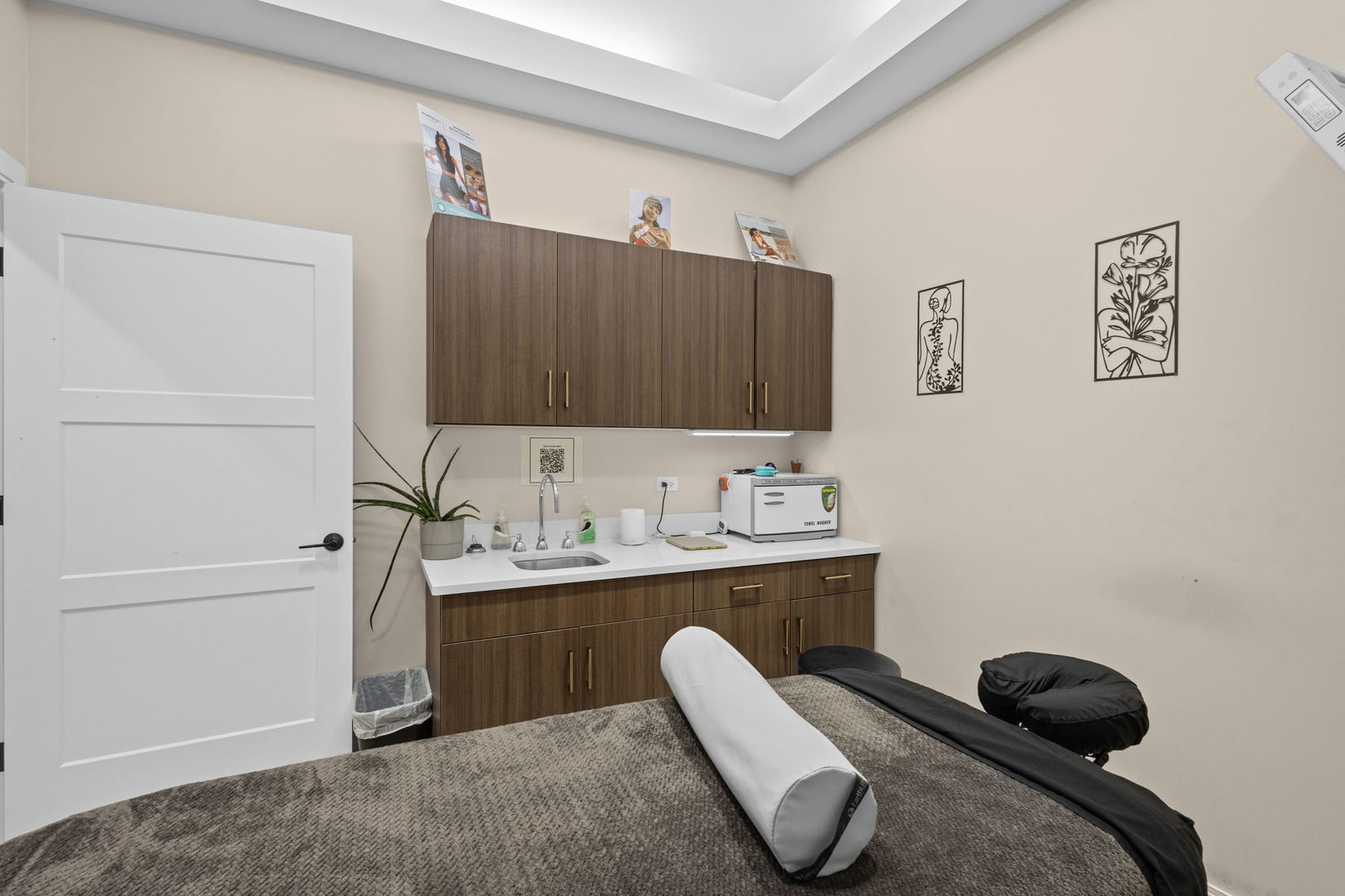 11240 W Laraway Road, Frankfort, IL 60423