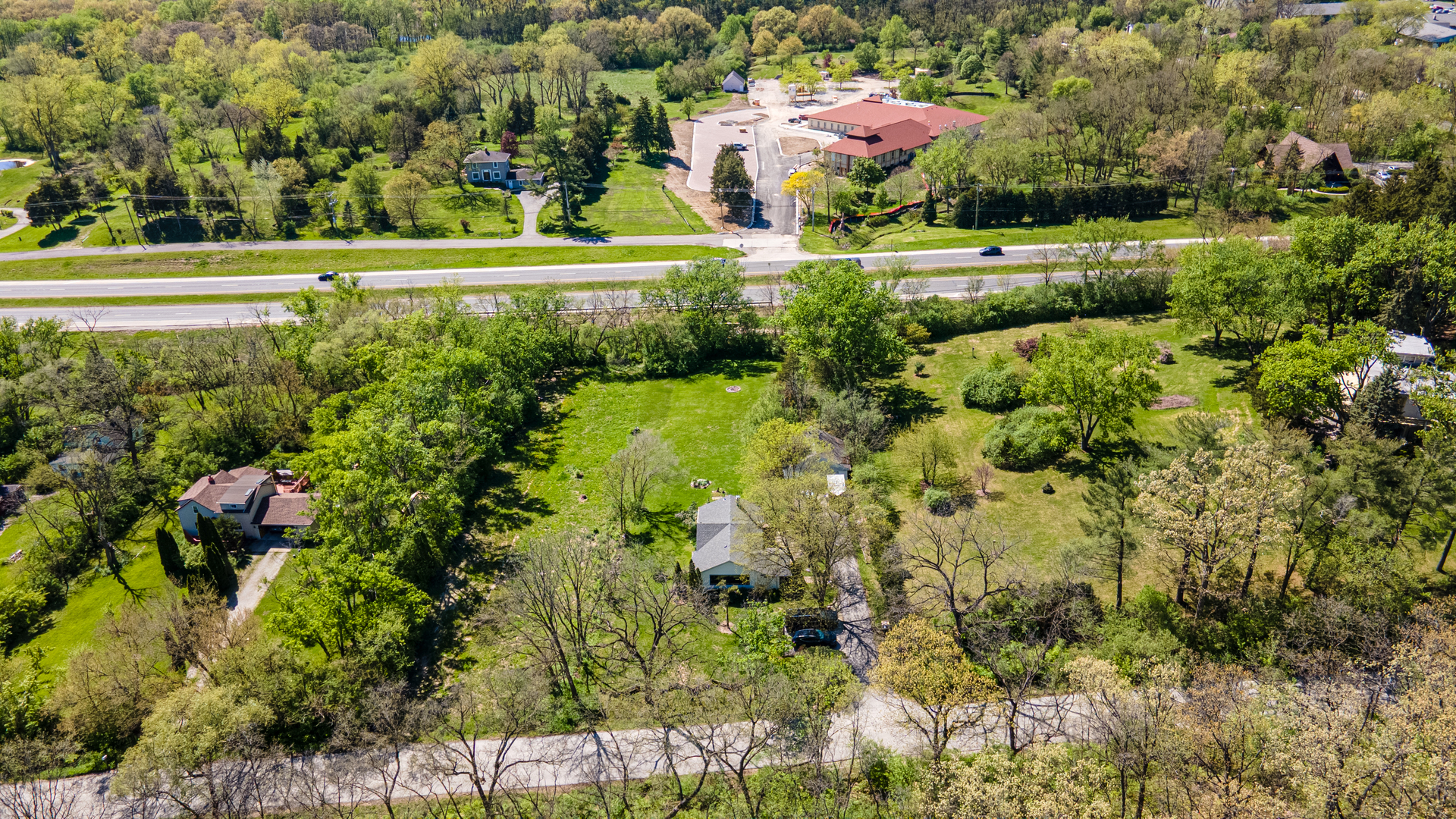 11s104 Jackson Street, Burr Ridge, IL 60527