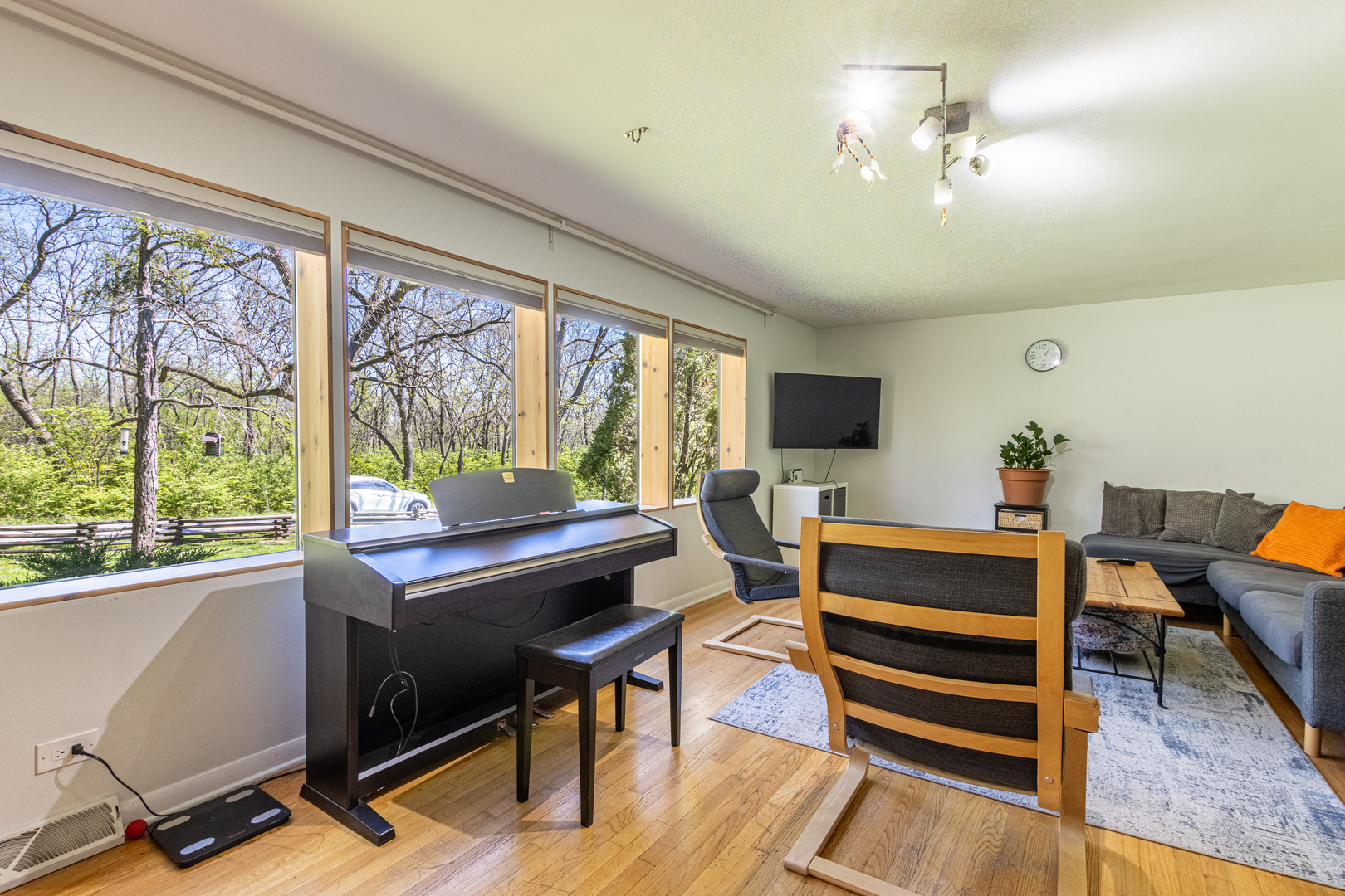 11s104 Jackson Street, Burr Ridge, IL 60527