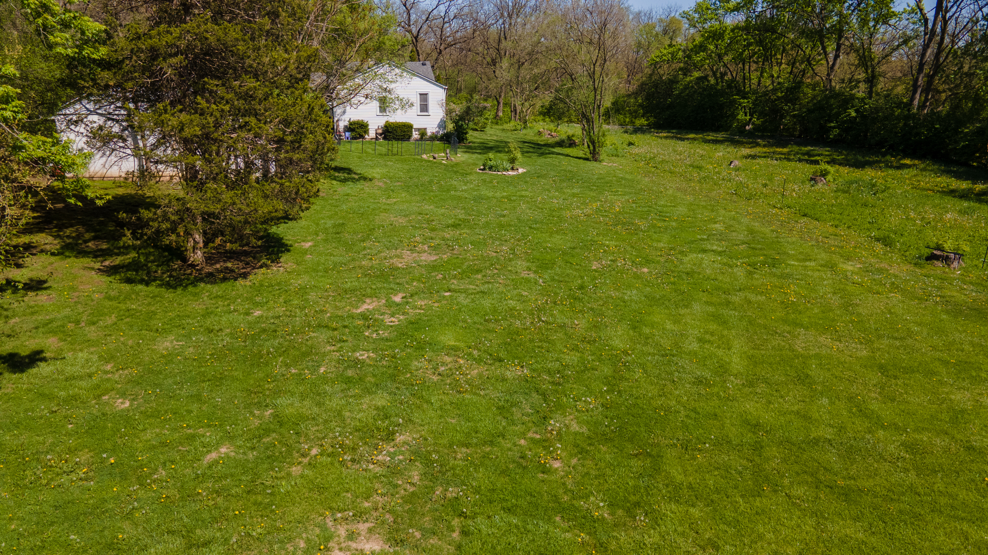 11s104 Jackson Street, Burr Ridge, IL 60527