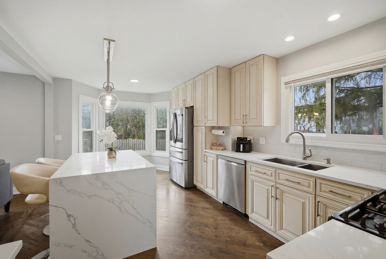 2936 Sandalwood Road, Buffalo Grove, IL 60089